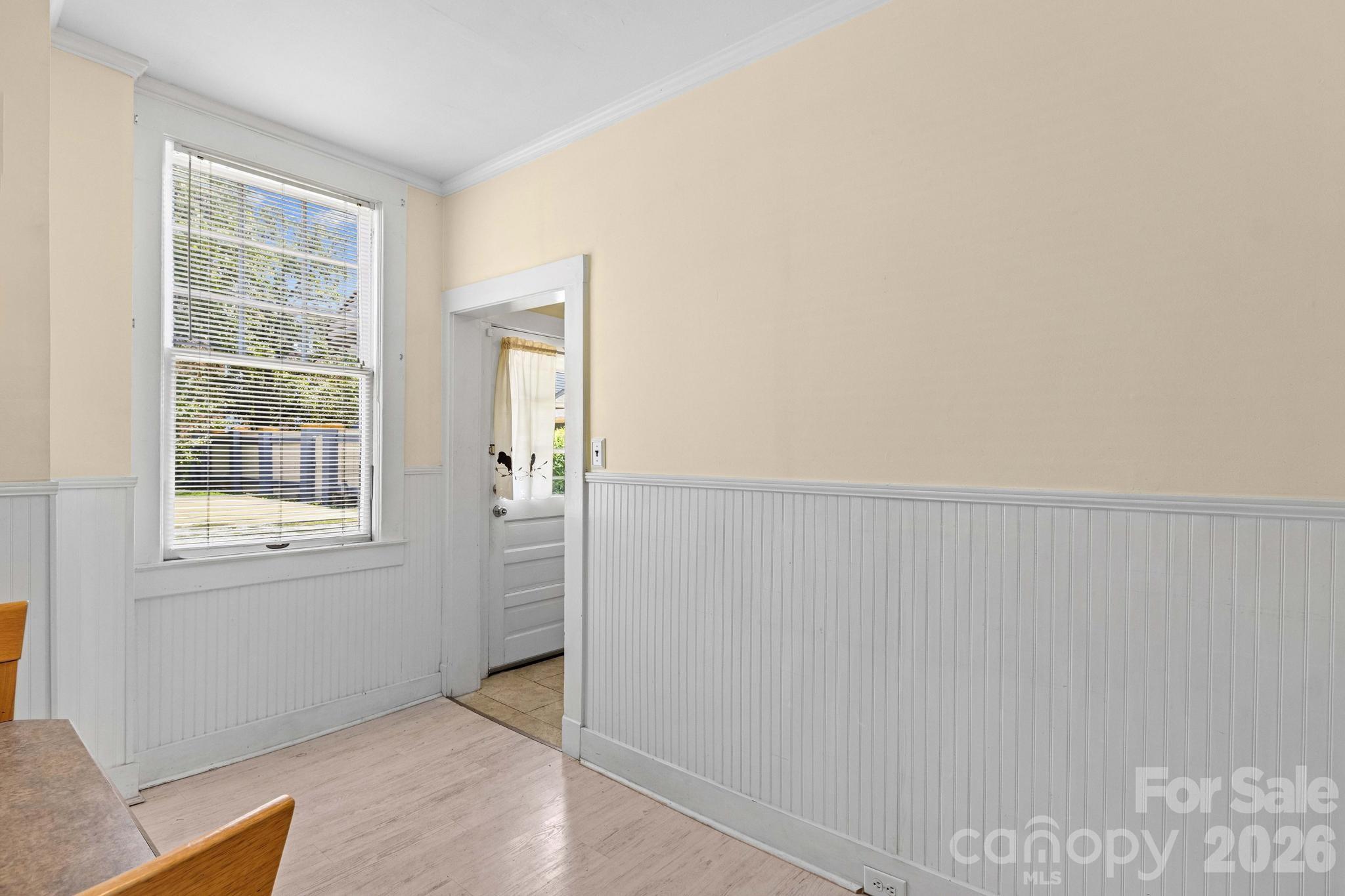 309 N Ellis Street Property Photo 21