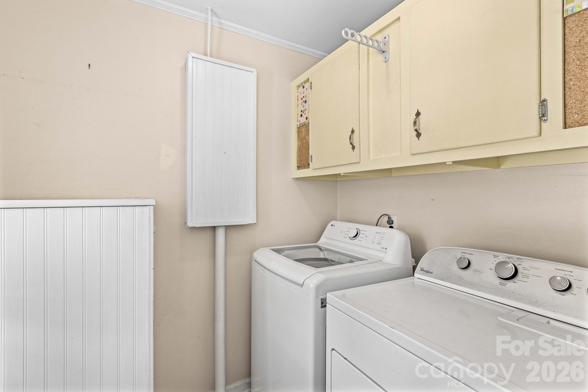 309 N Ellis Street Property Photo 22