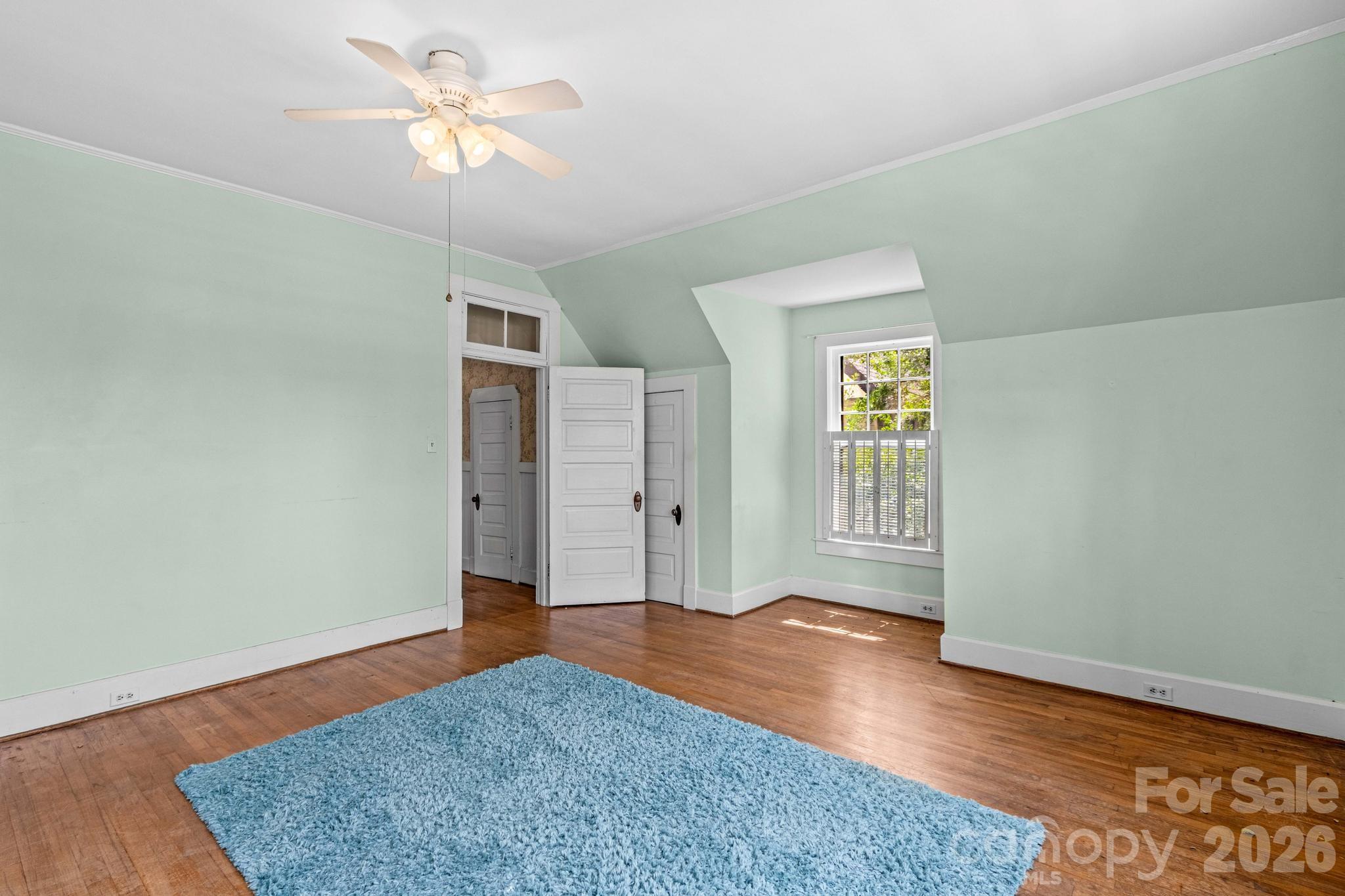 309 N Ellis Street Property Photo 30