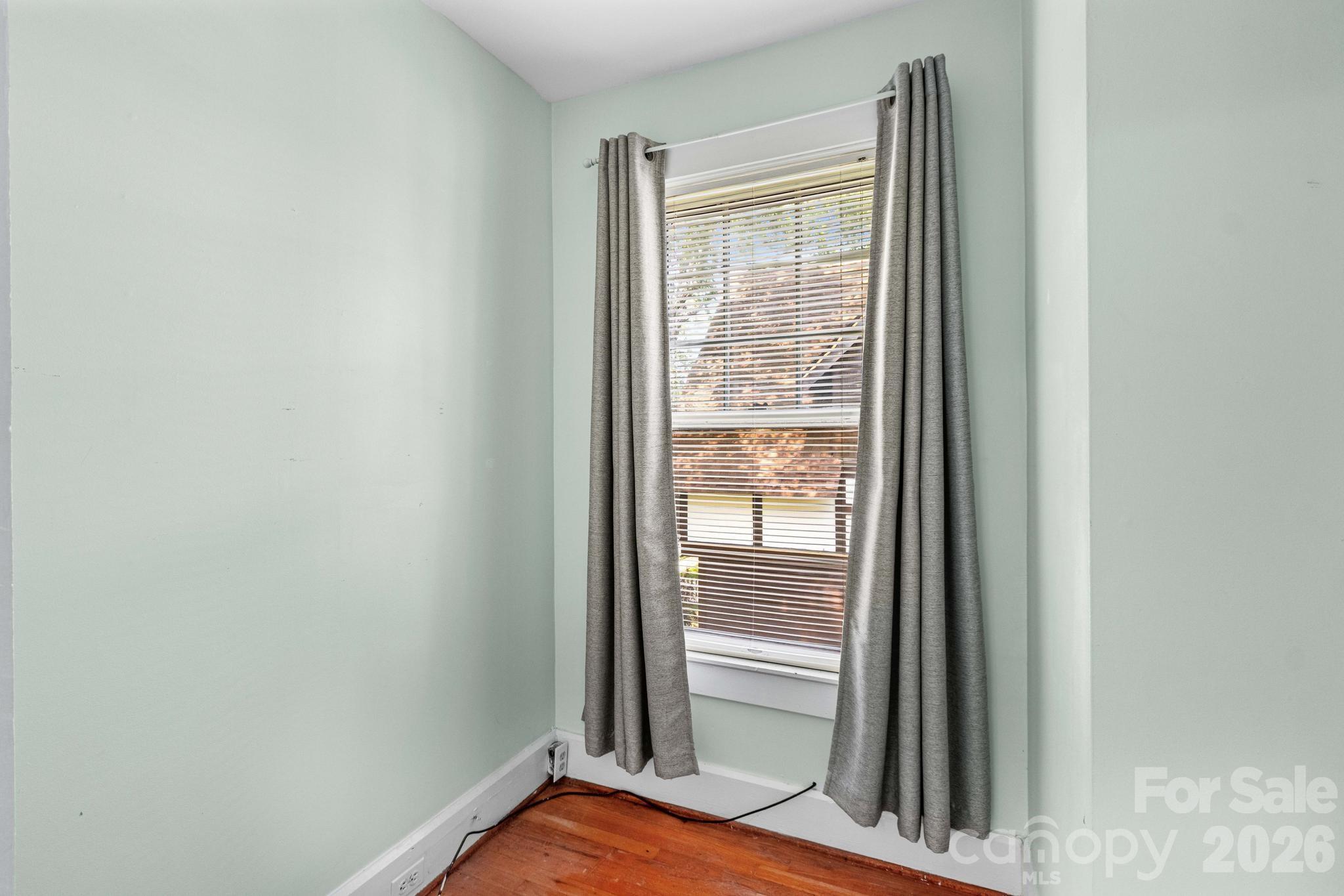 309 N Ellis Street Property Photo 34