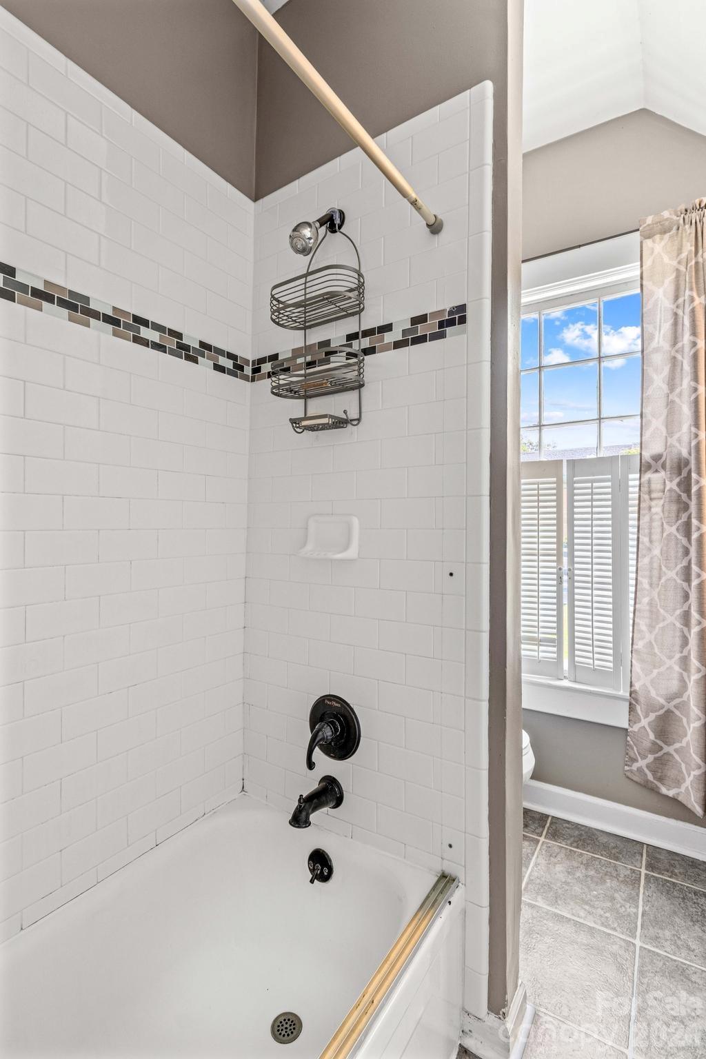 309 N Ellis Street Property Photo 36