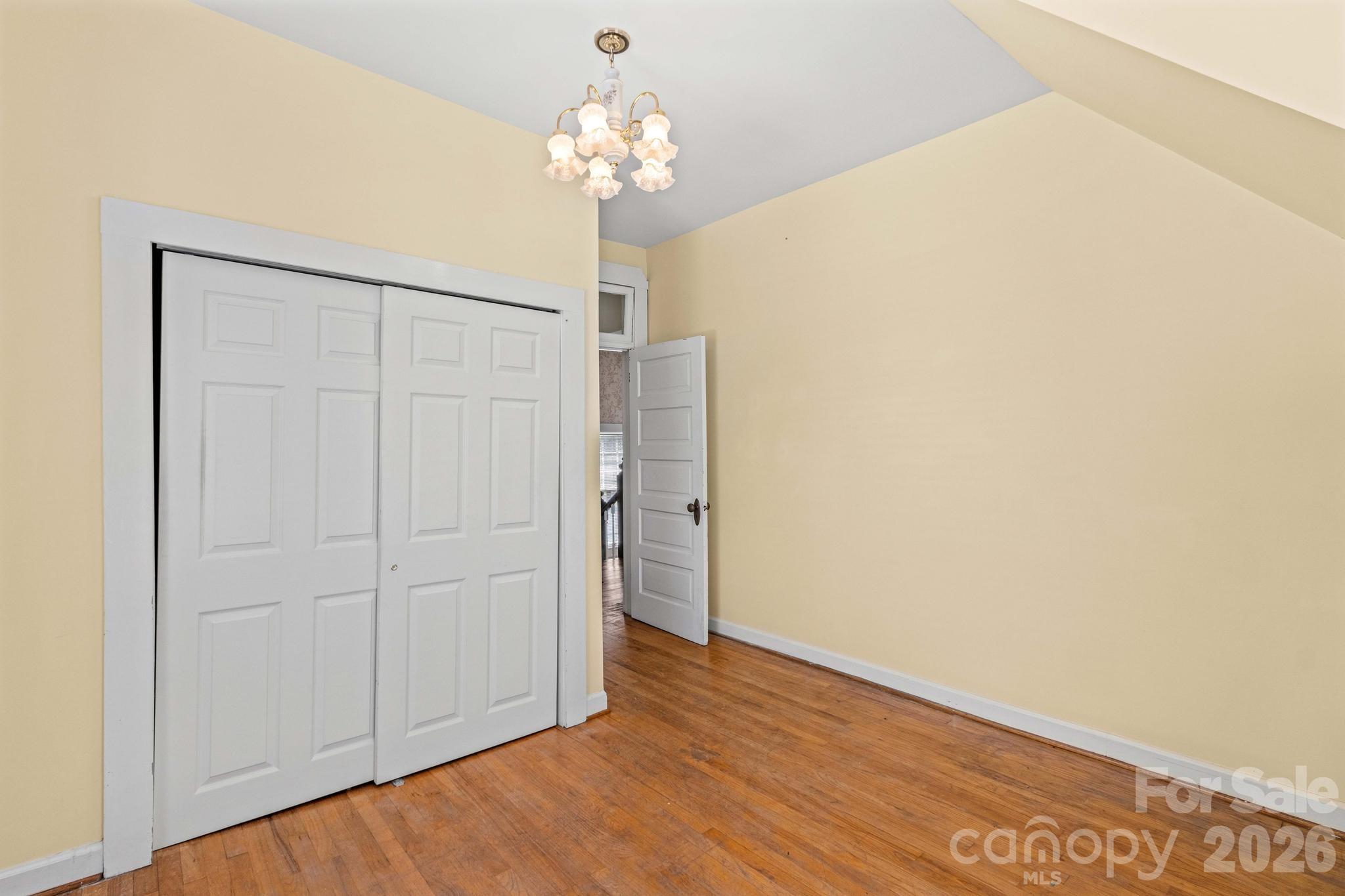 309 N Ellis Street Property Photo 39