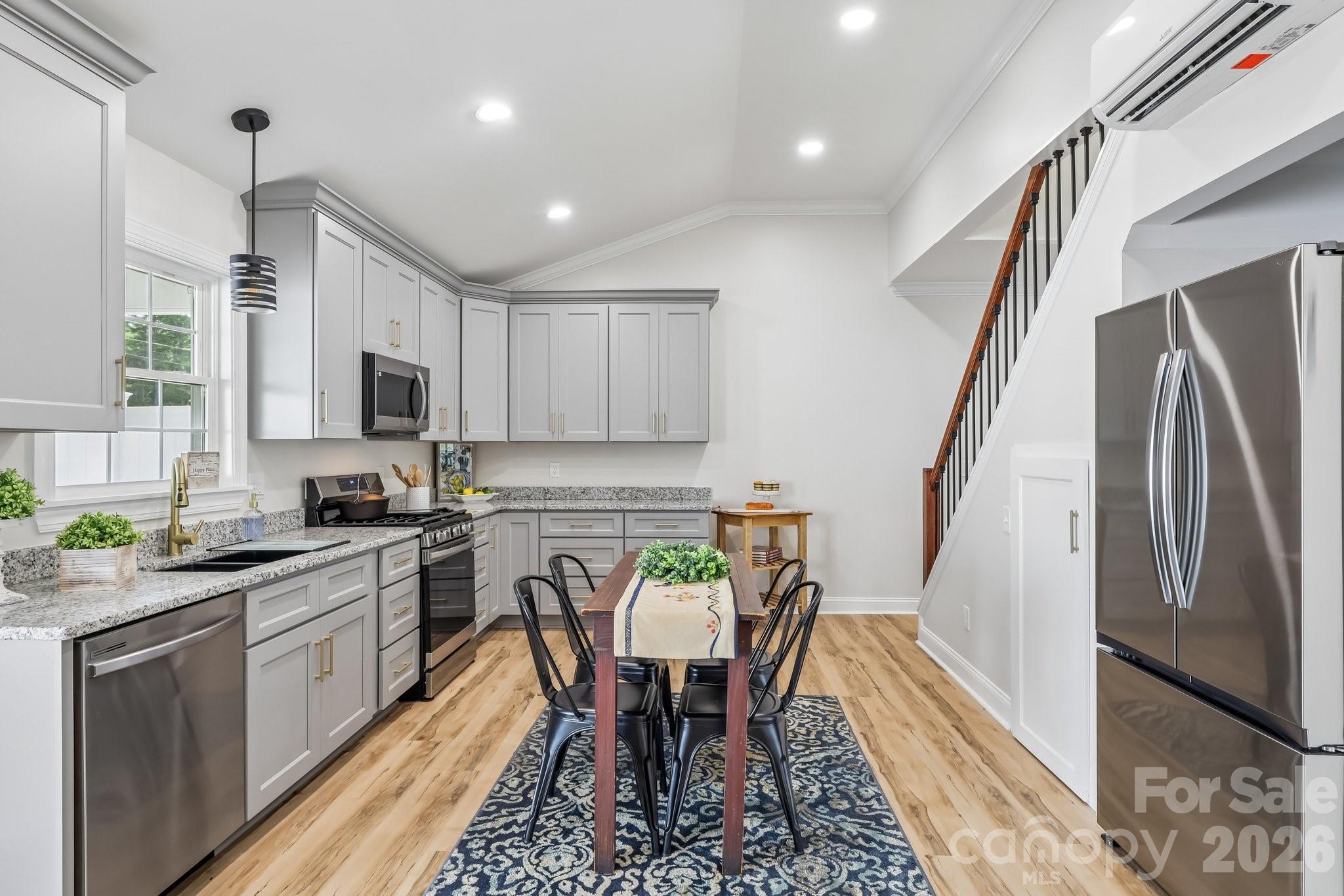 105 Maple Street Property Photo 12