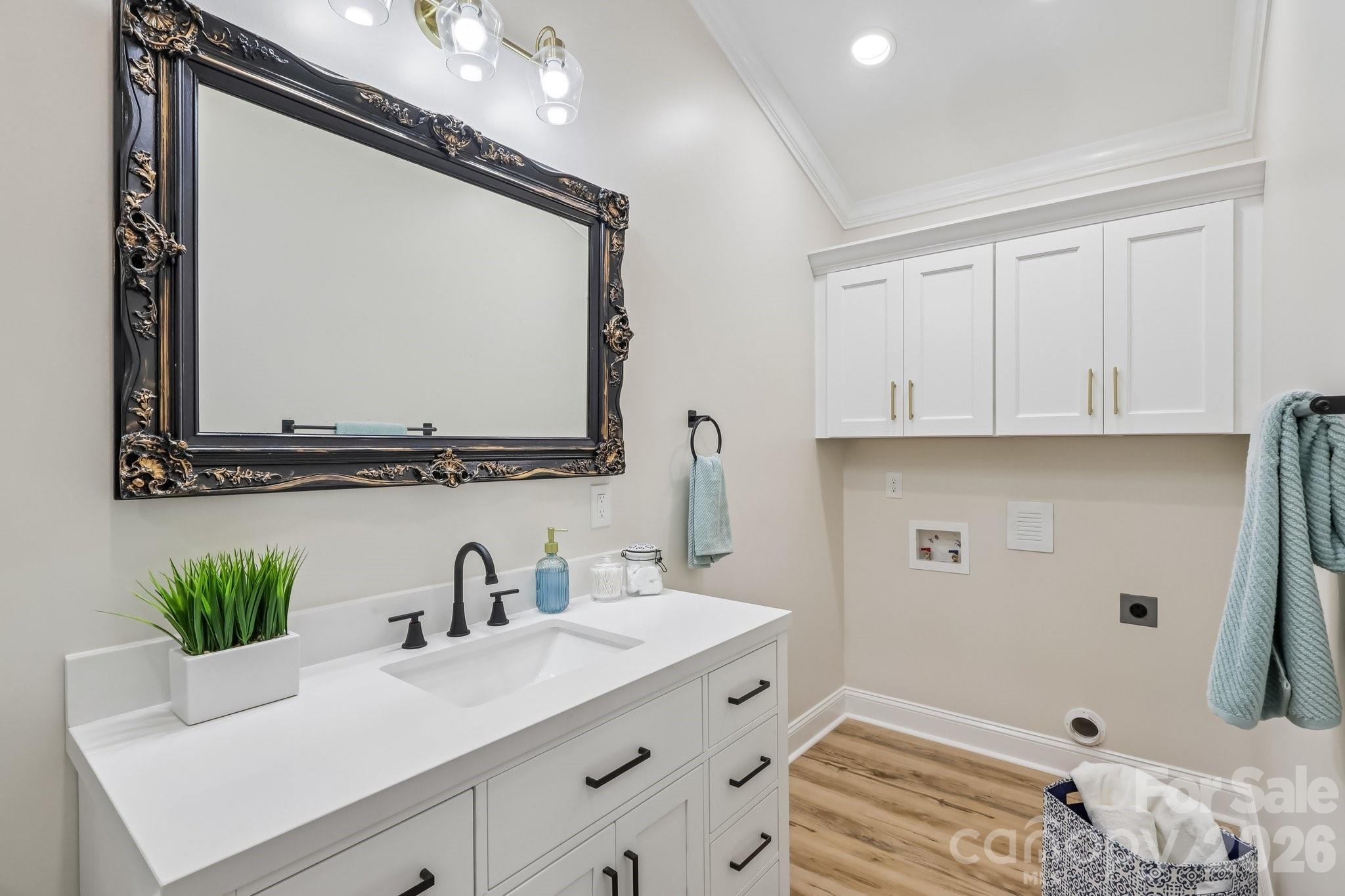 105 Maple Street Property Photo 22