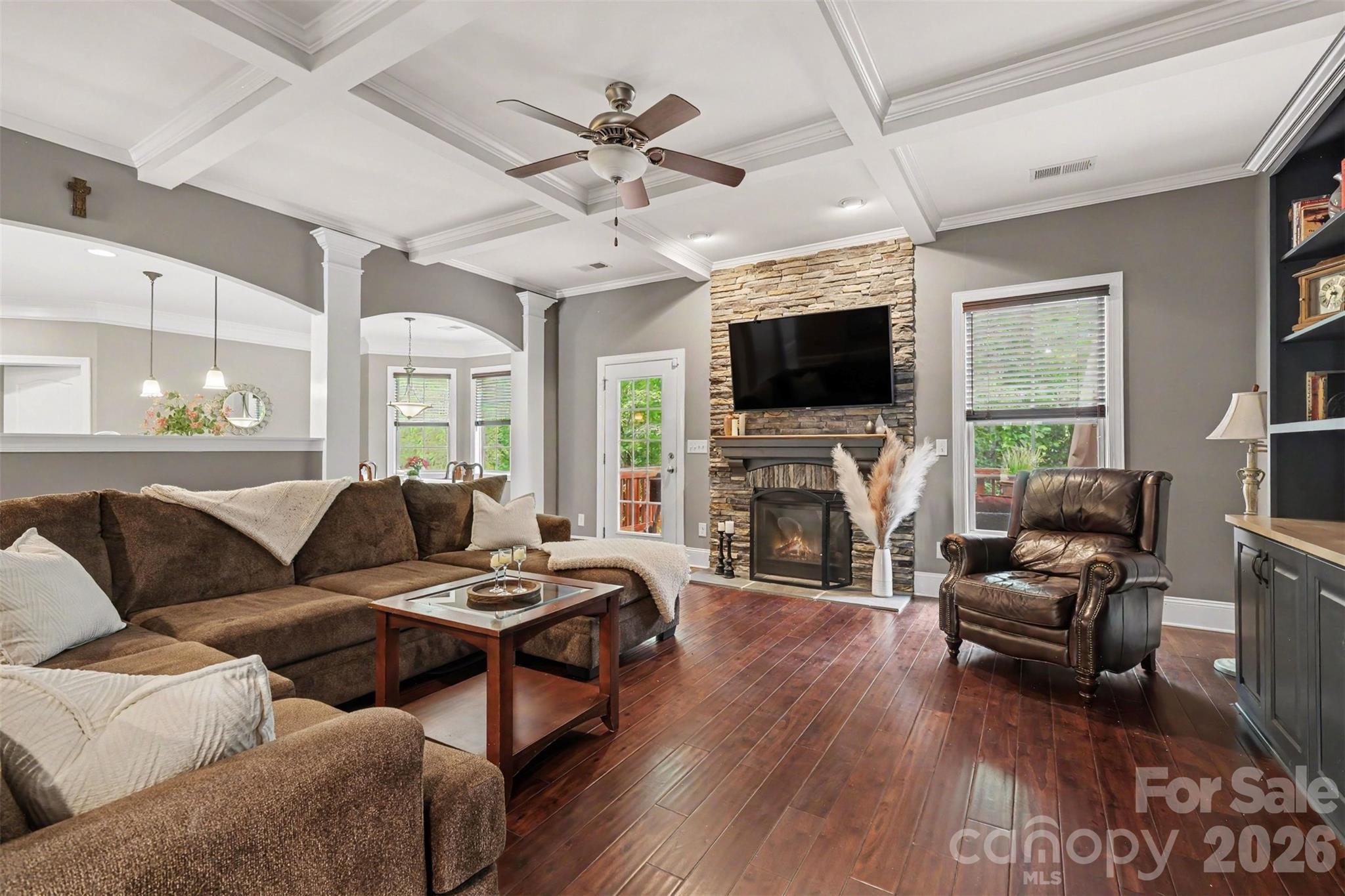 4004 Widgeon Way Property Photo 5