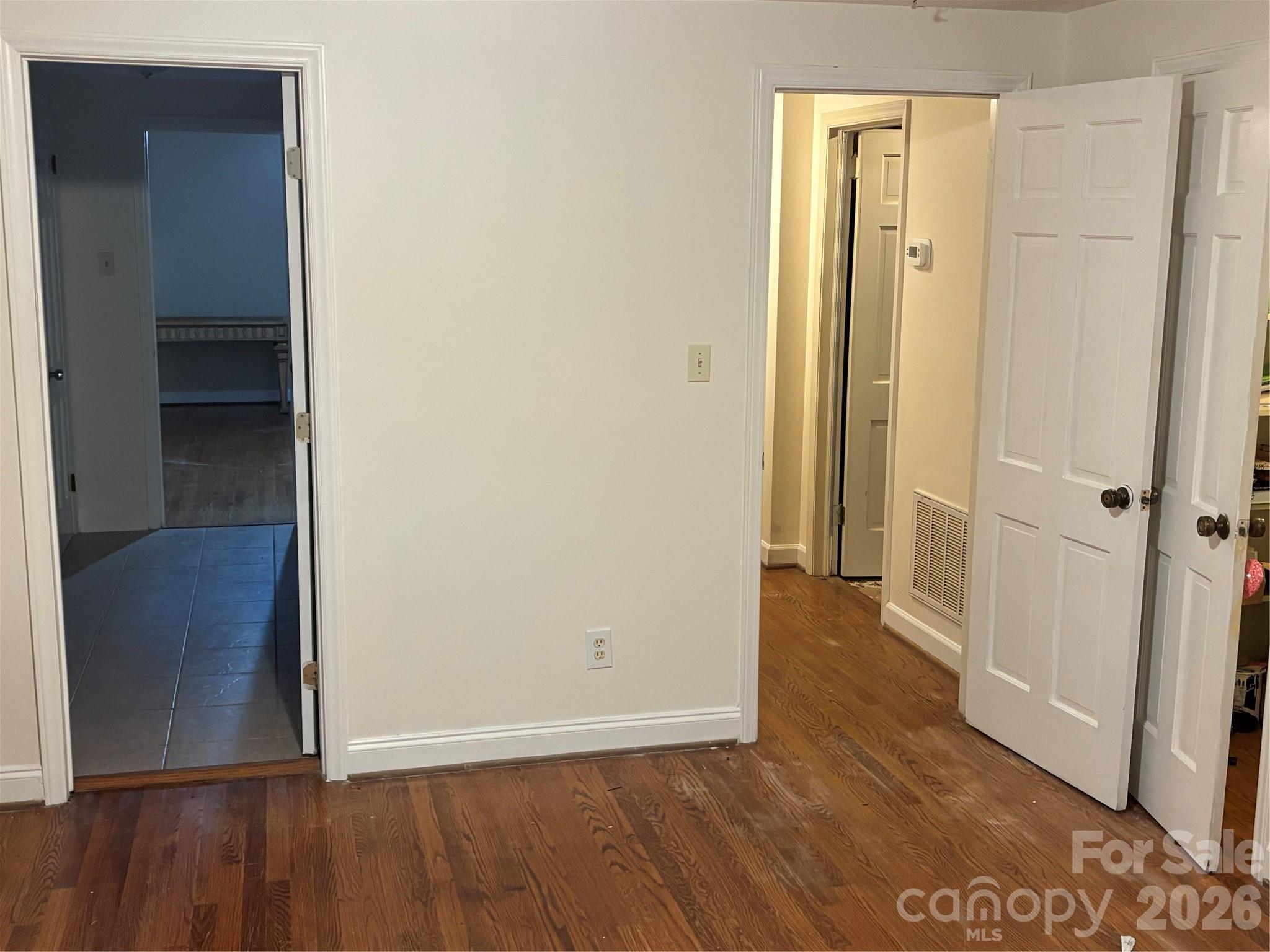 412 Brackenbury Lane Property Photo 11