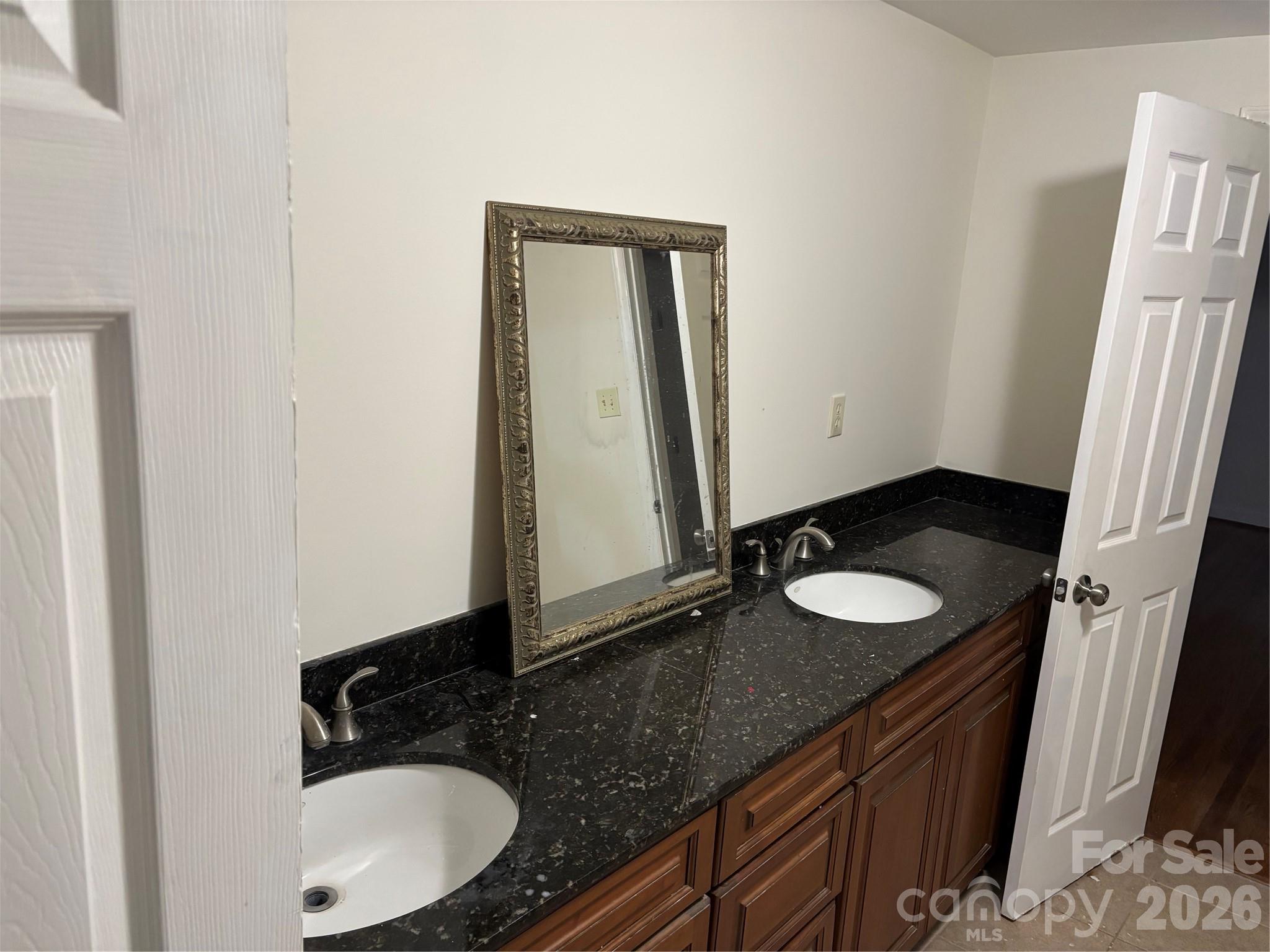 412 Brackenbury Lane Property Photo 14
