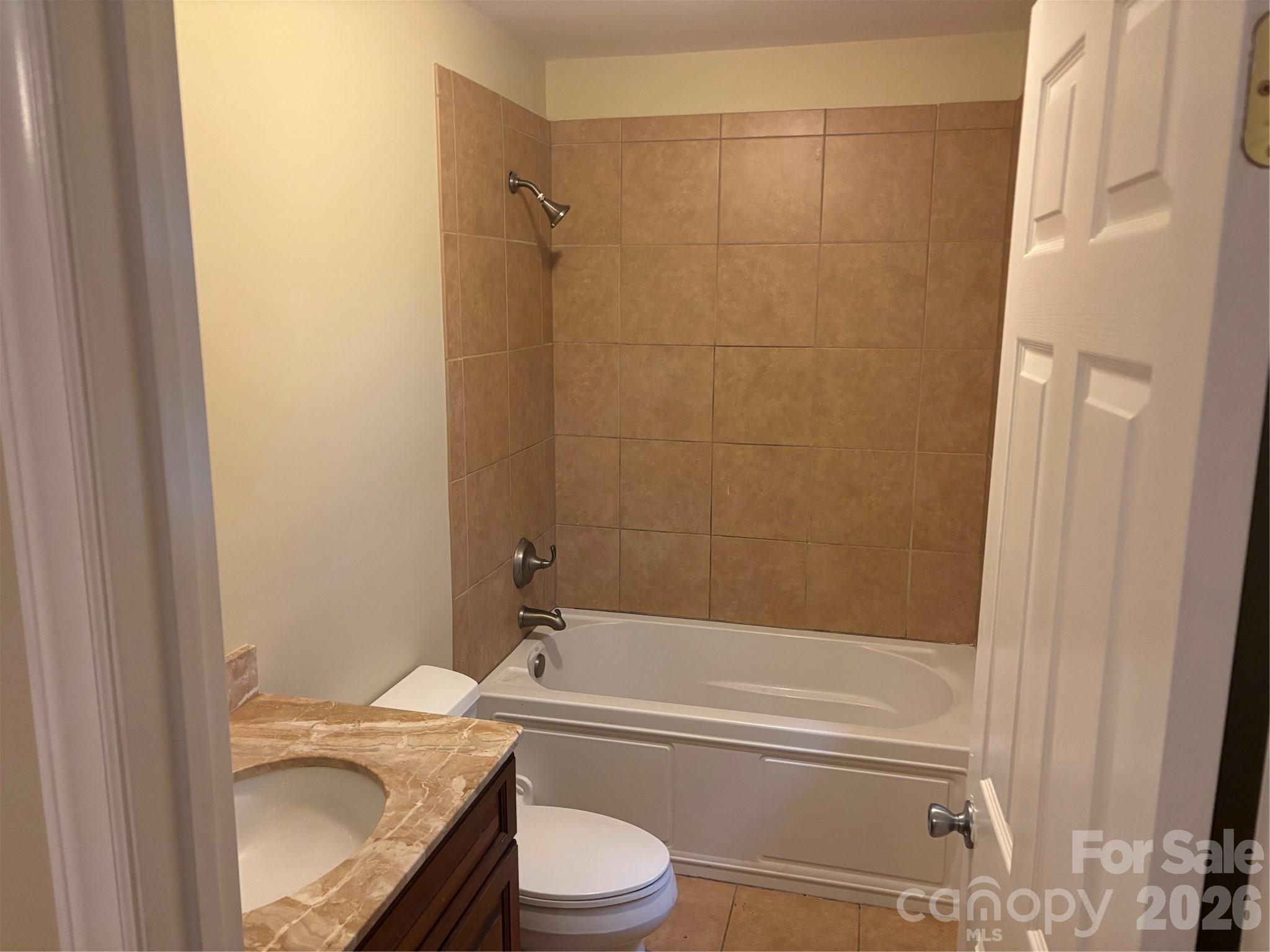 412 Brackenbury Lane Property Photo 30
