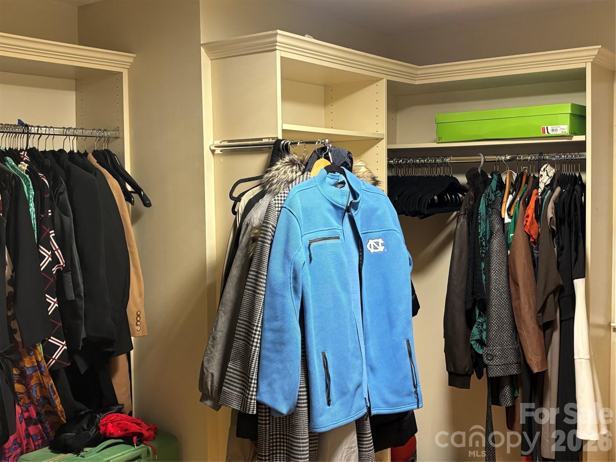 412 Brackenbury Lane Property Photo 34