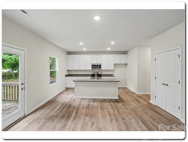 1345 Harvest Moon Way Property Photo 19