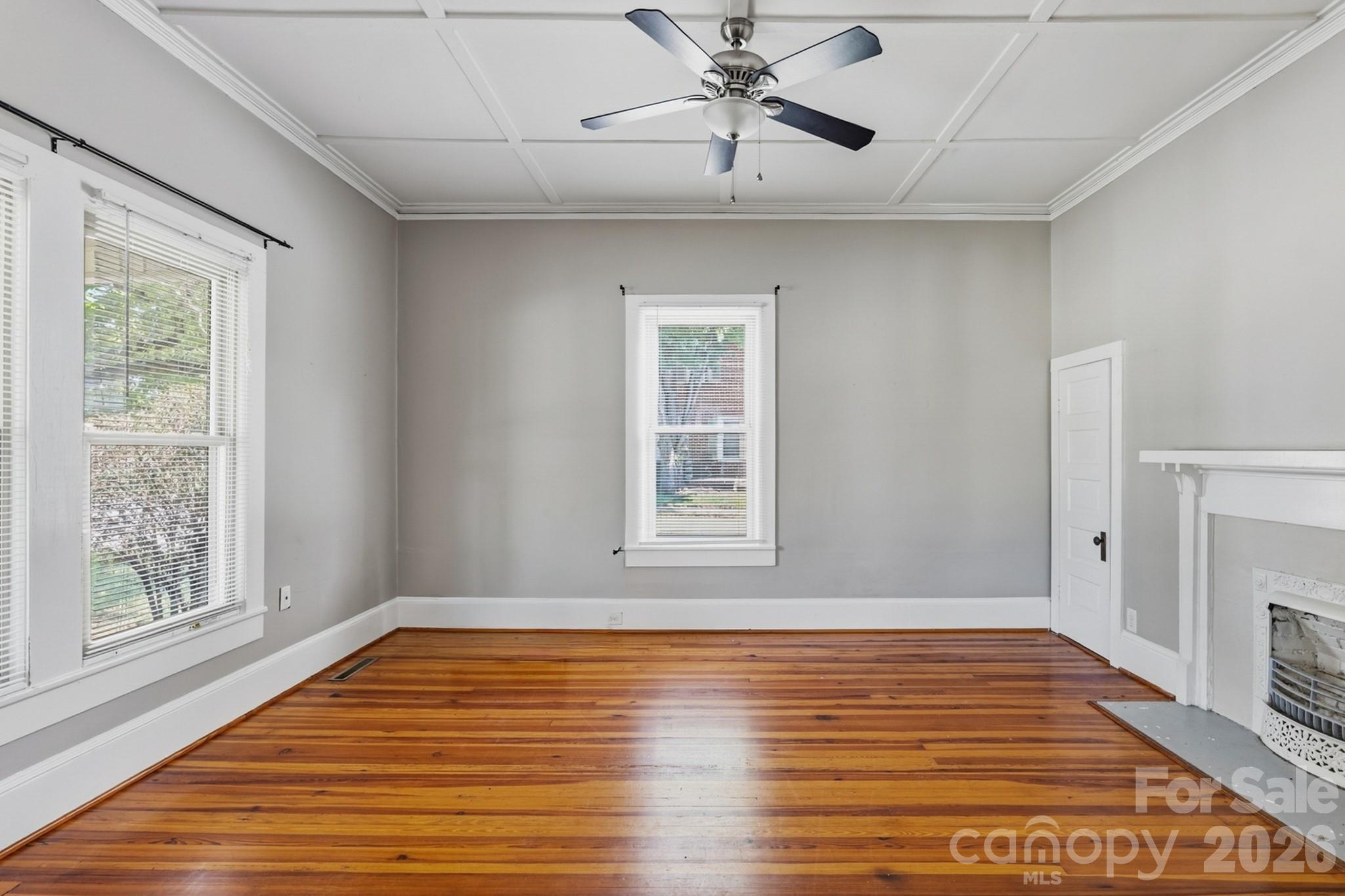401 S Ridge Avenue Property Photo 11