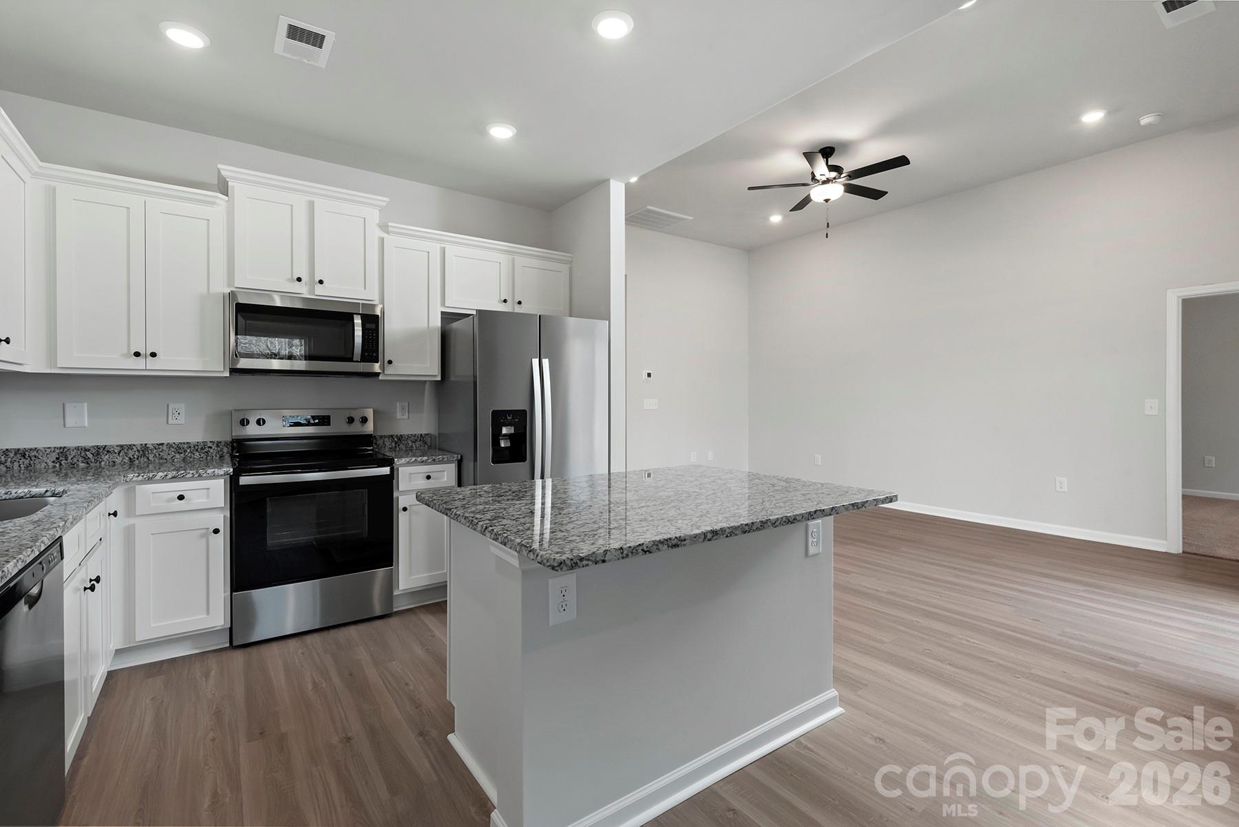 1103 Elyan Place Property Photo 5