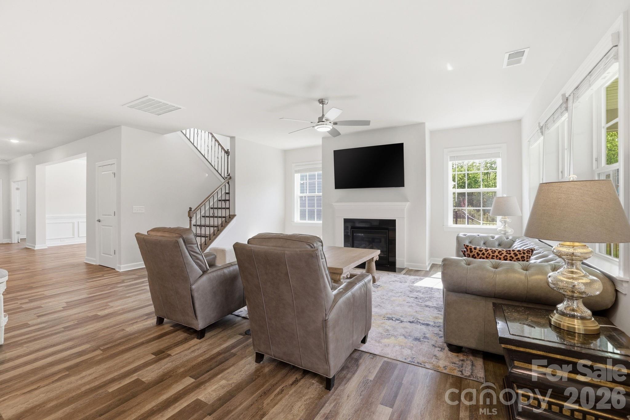 3915 Horsham Street Property Photo 13