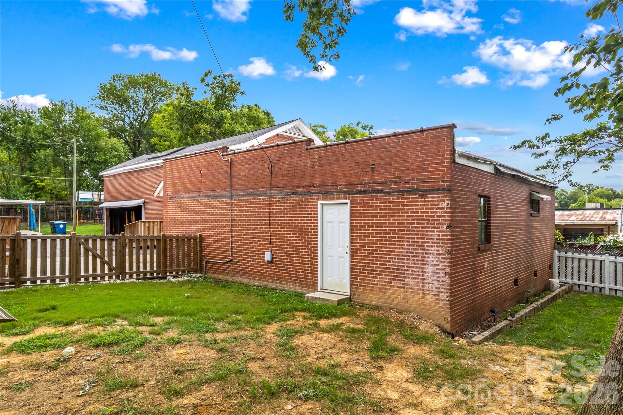615 S Church Street Property Photo 40