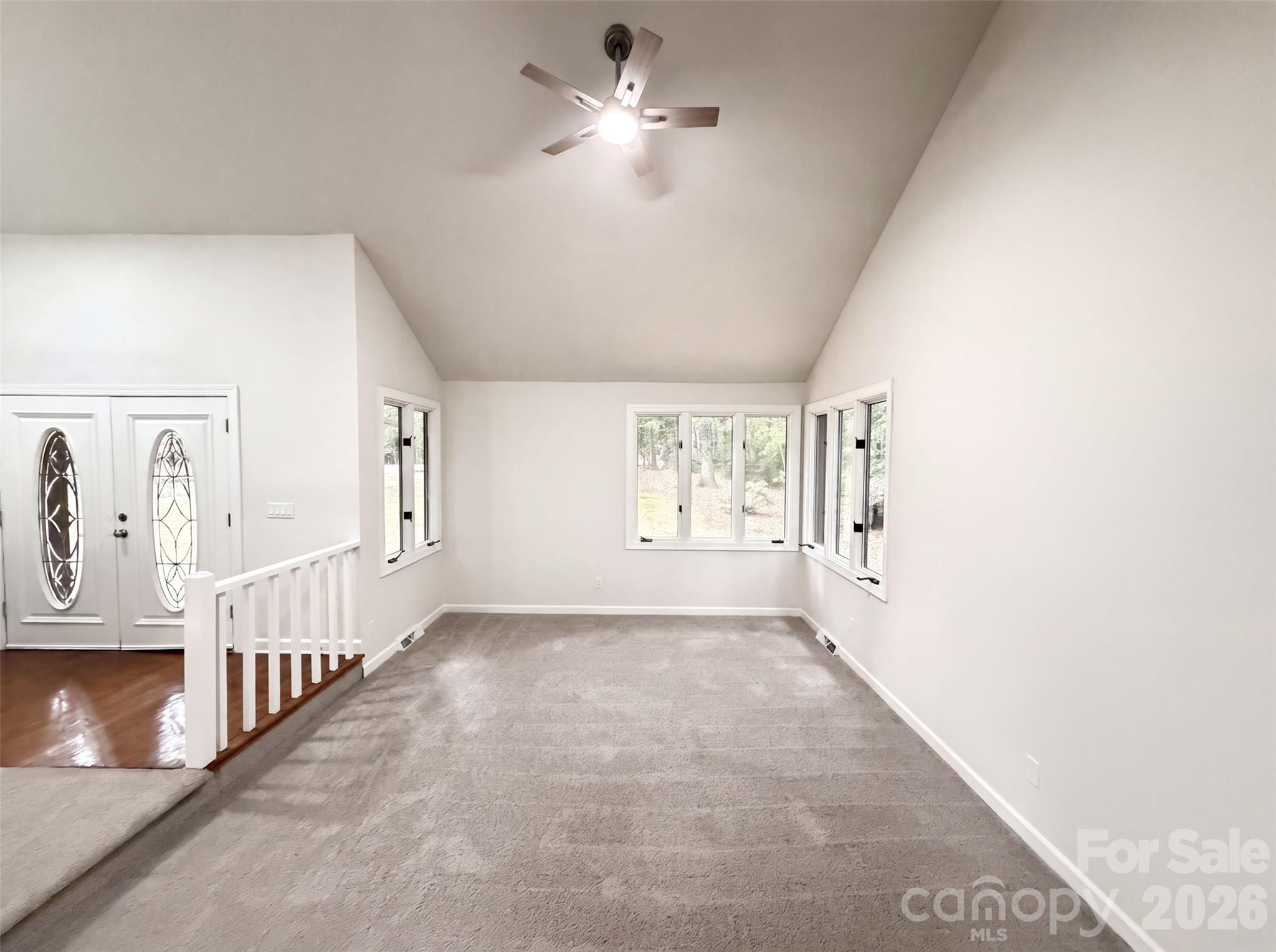 608 Amanda Drive Property Photo 6