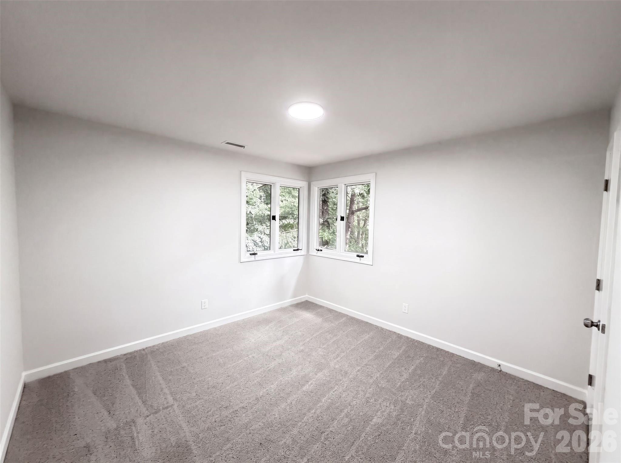 608 Amanda Drive Property Photo 14