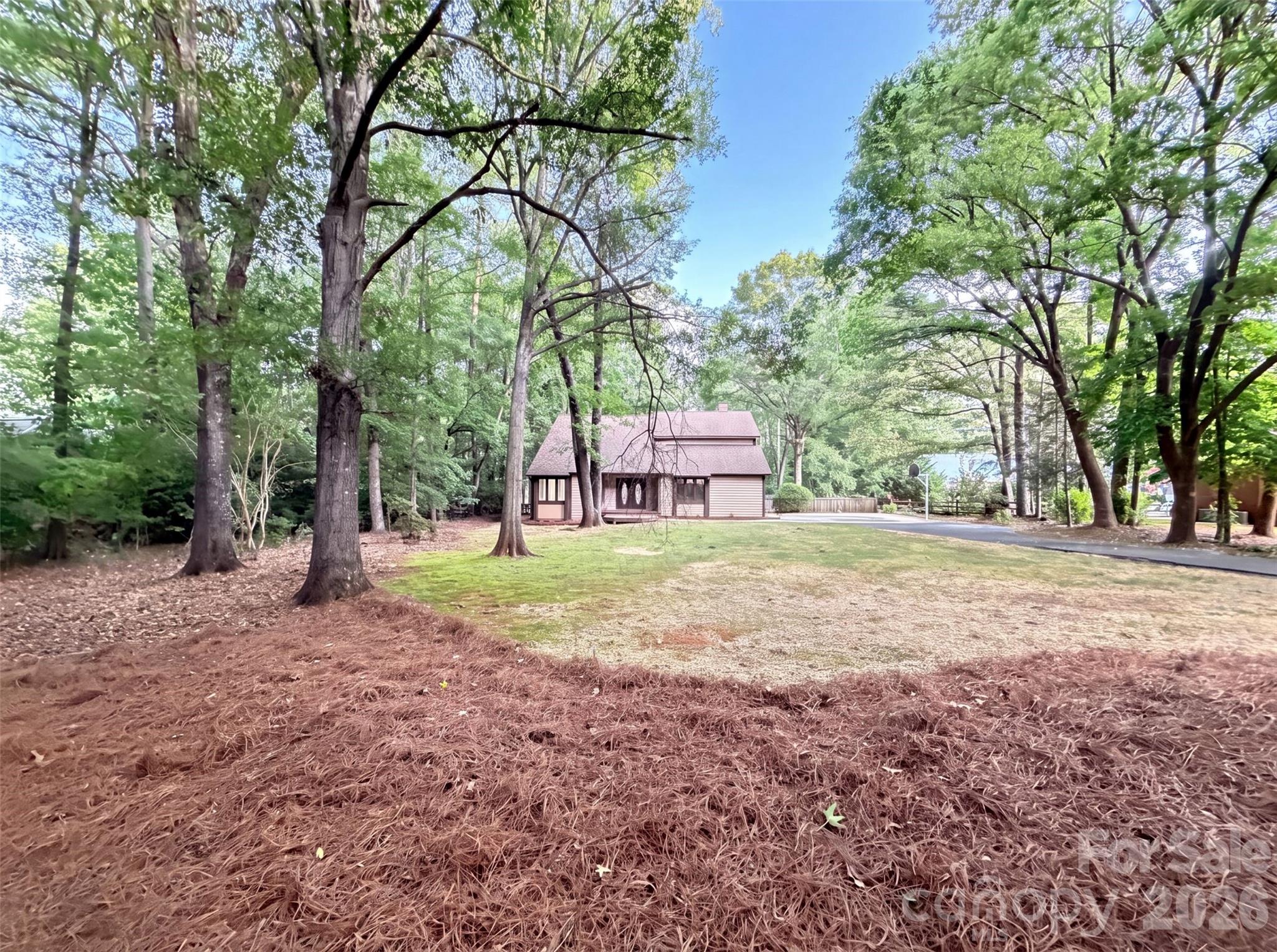 608 Amanda Drive Property Photo 18