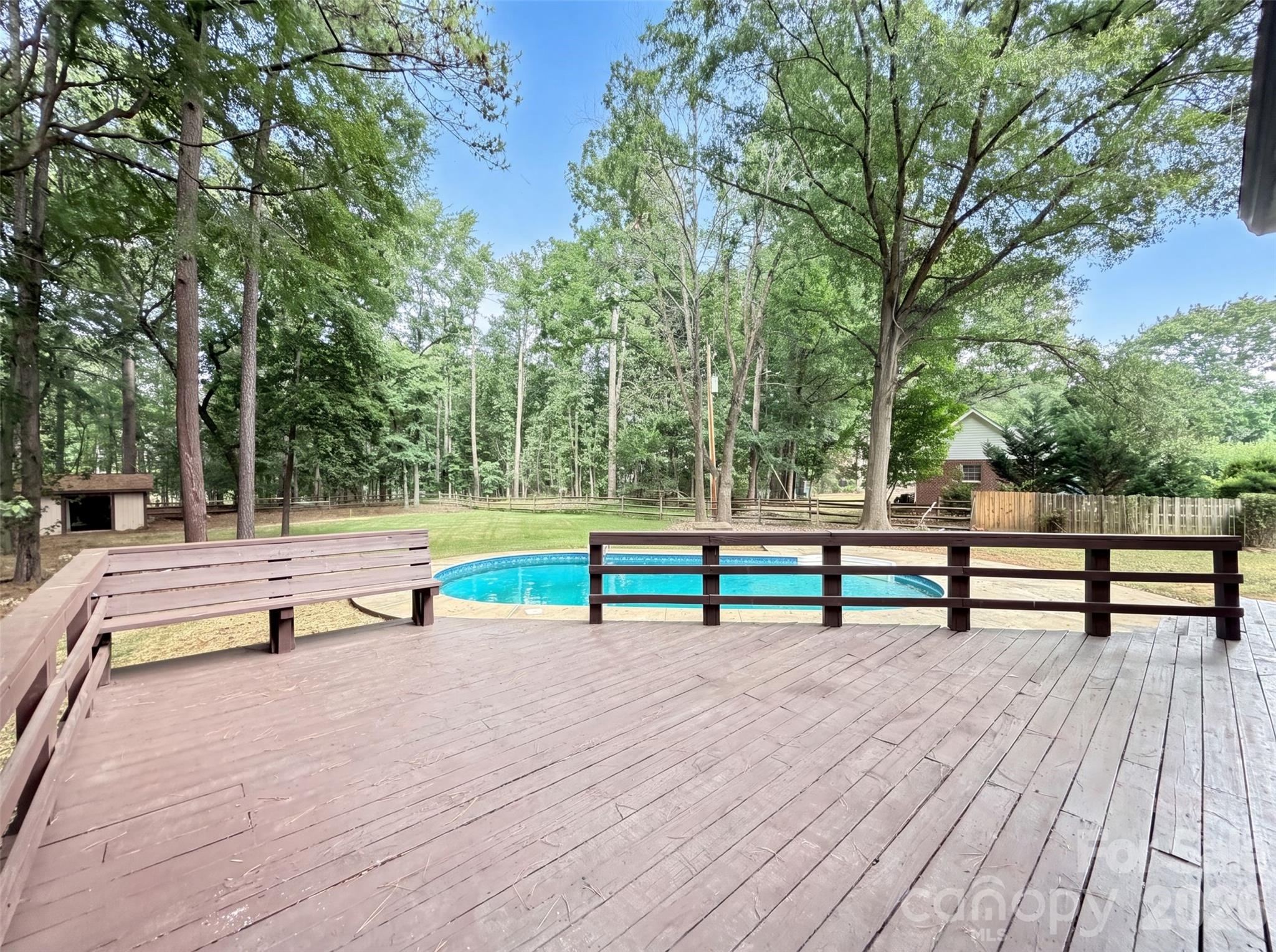 608 Amanda Drive Property Photo 23
