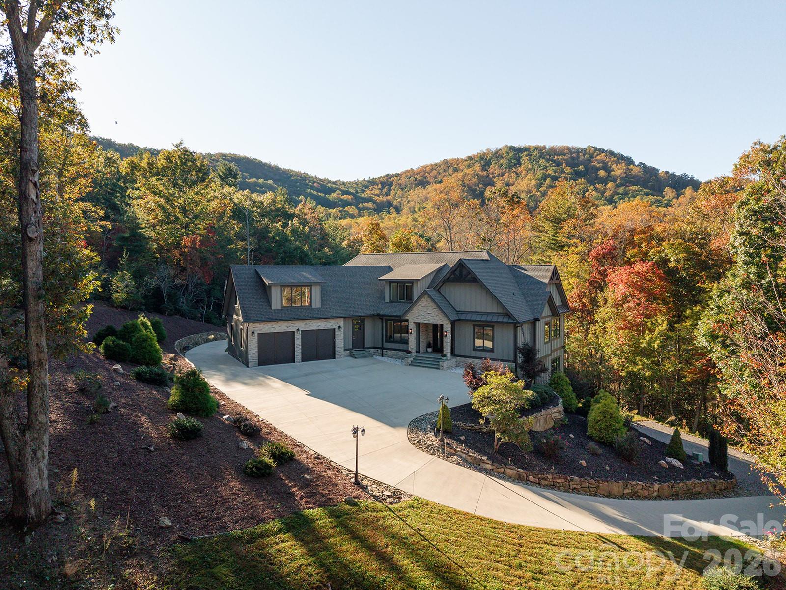8 Lakeview Drive Property Photo 1