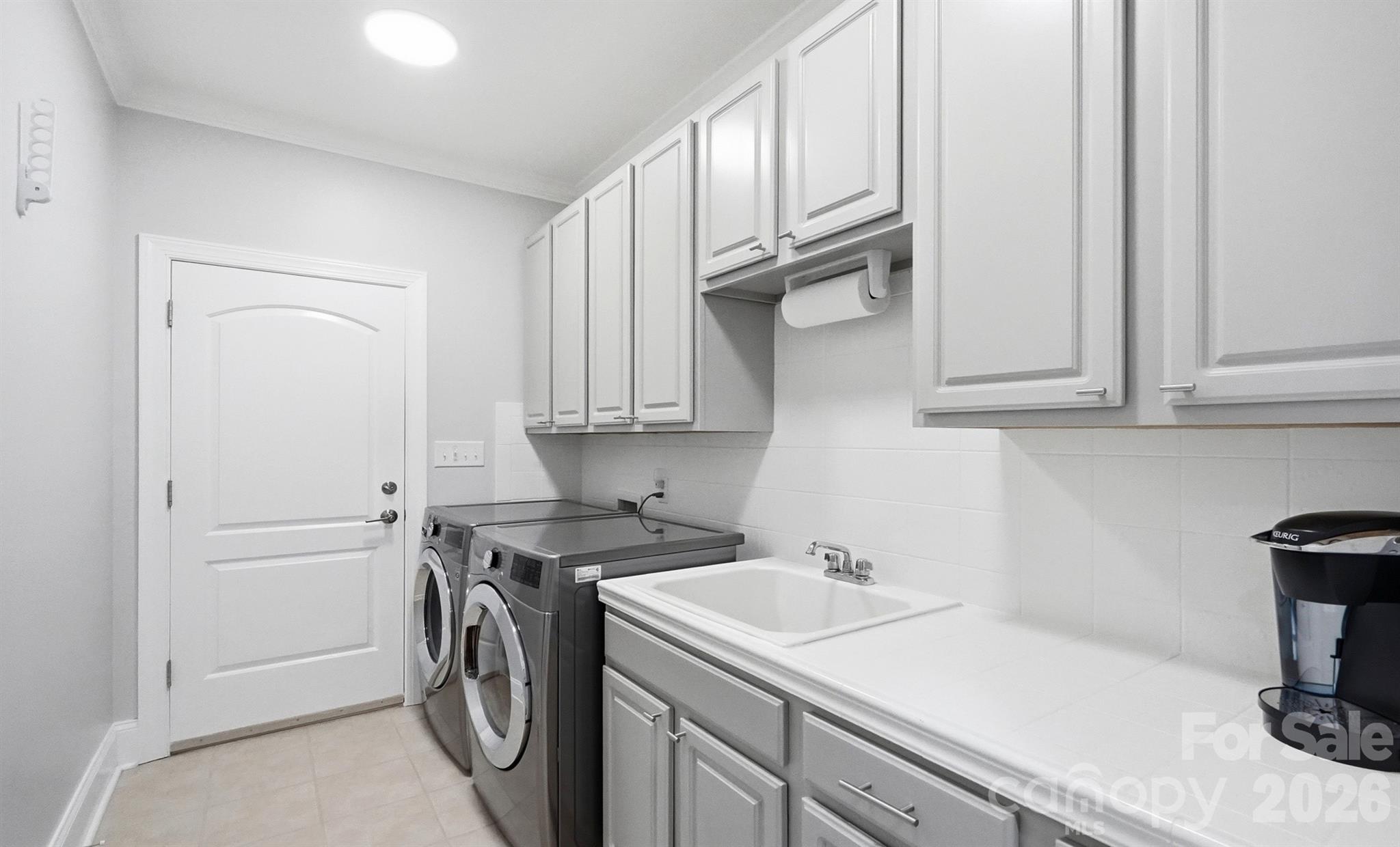 2712 Smith Field Drive Property Photo 15