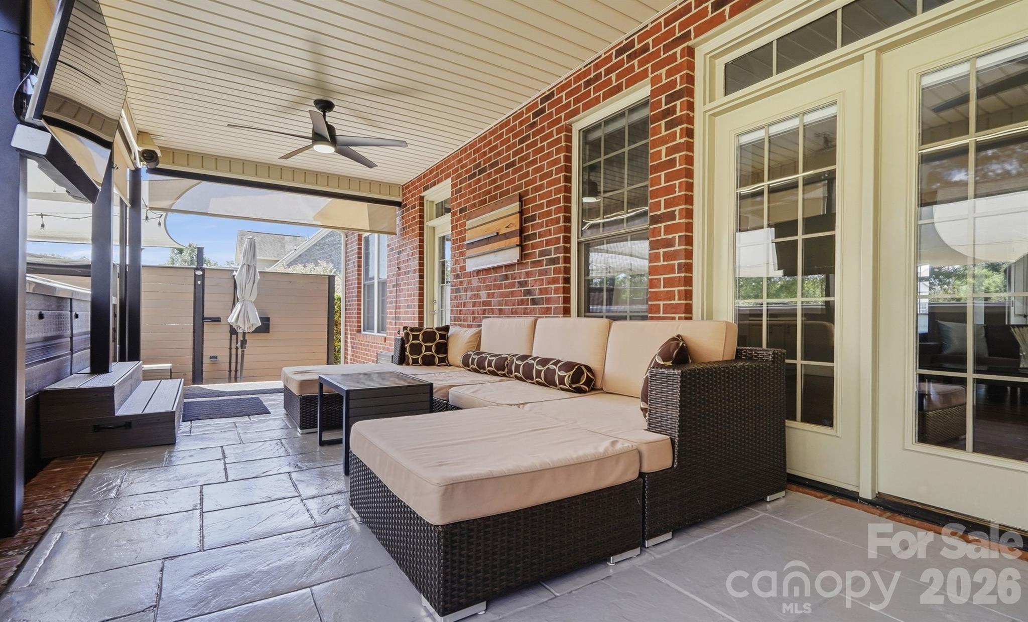 2712 Smith Field Drive Property Photo 17