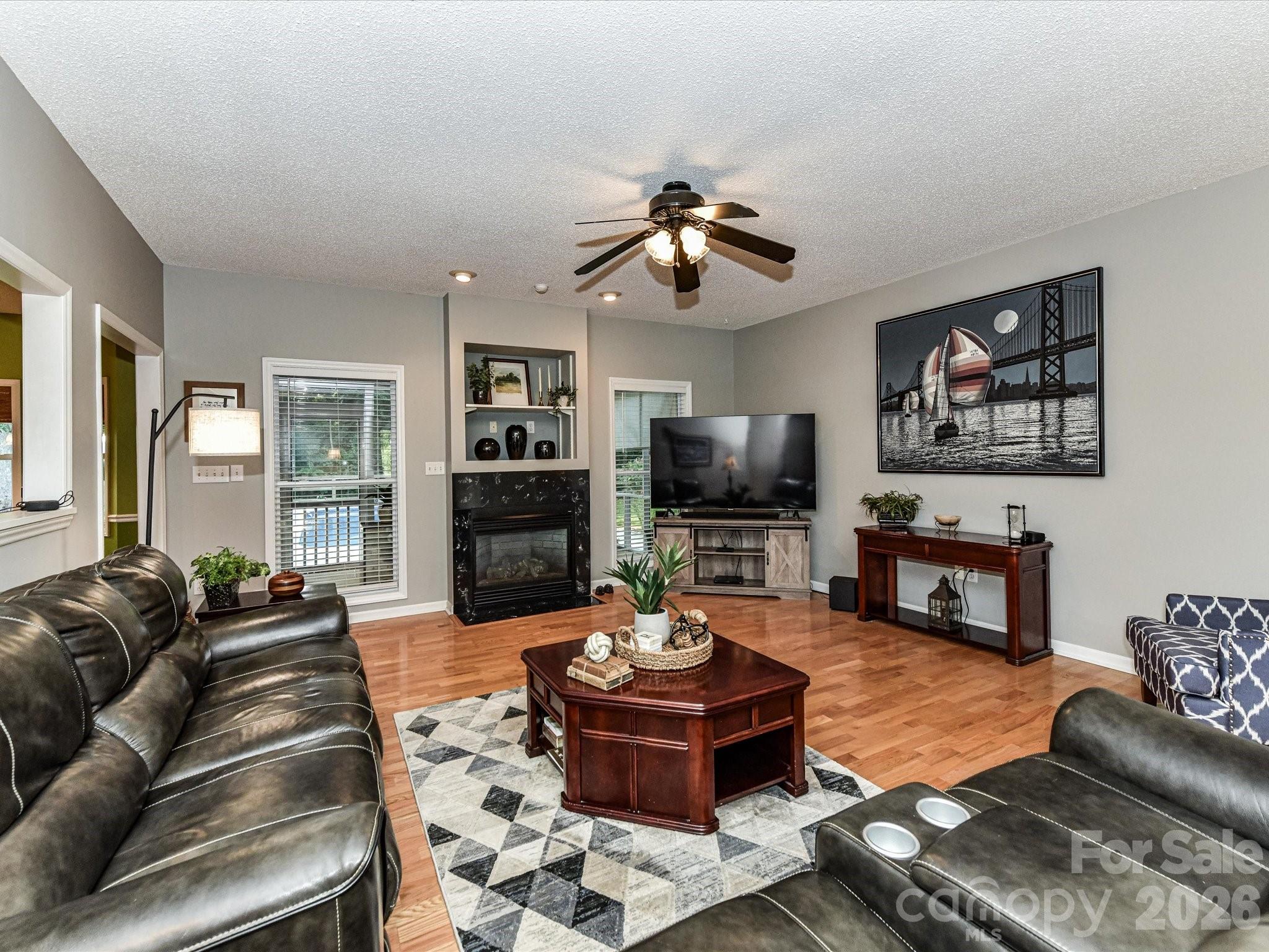 8227 Laurel Oak Court Property Photo 7