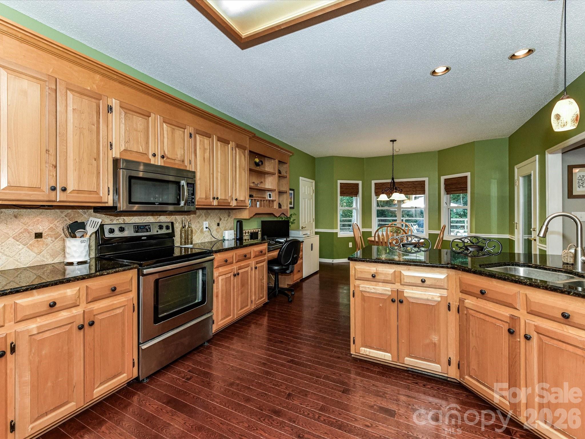 8227 Laurel Oak Court Property Photo 12