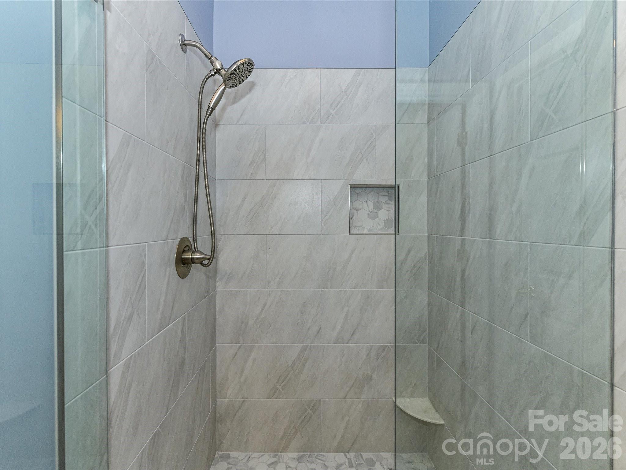 8227 Laurel Oak Court Property Photo 19