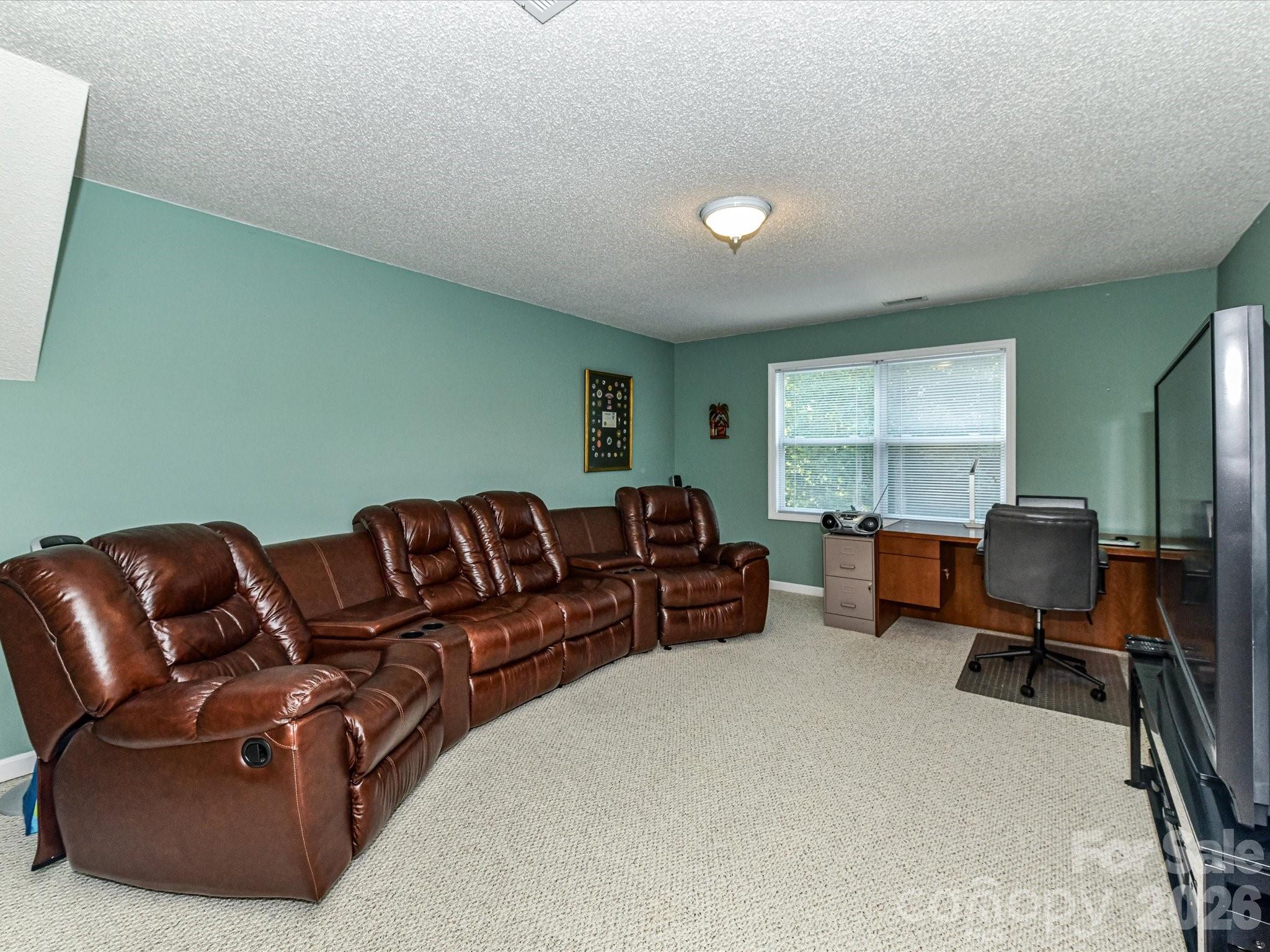 8227 Laurel Oak Court Property Photo 28
