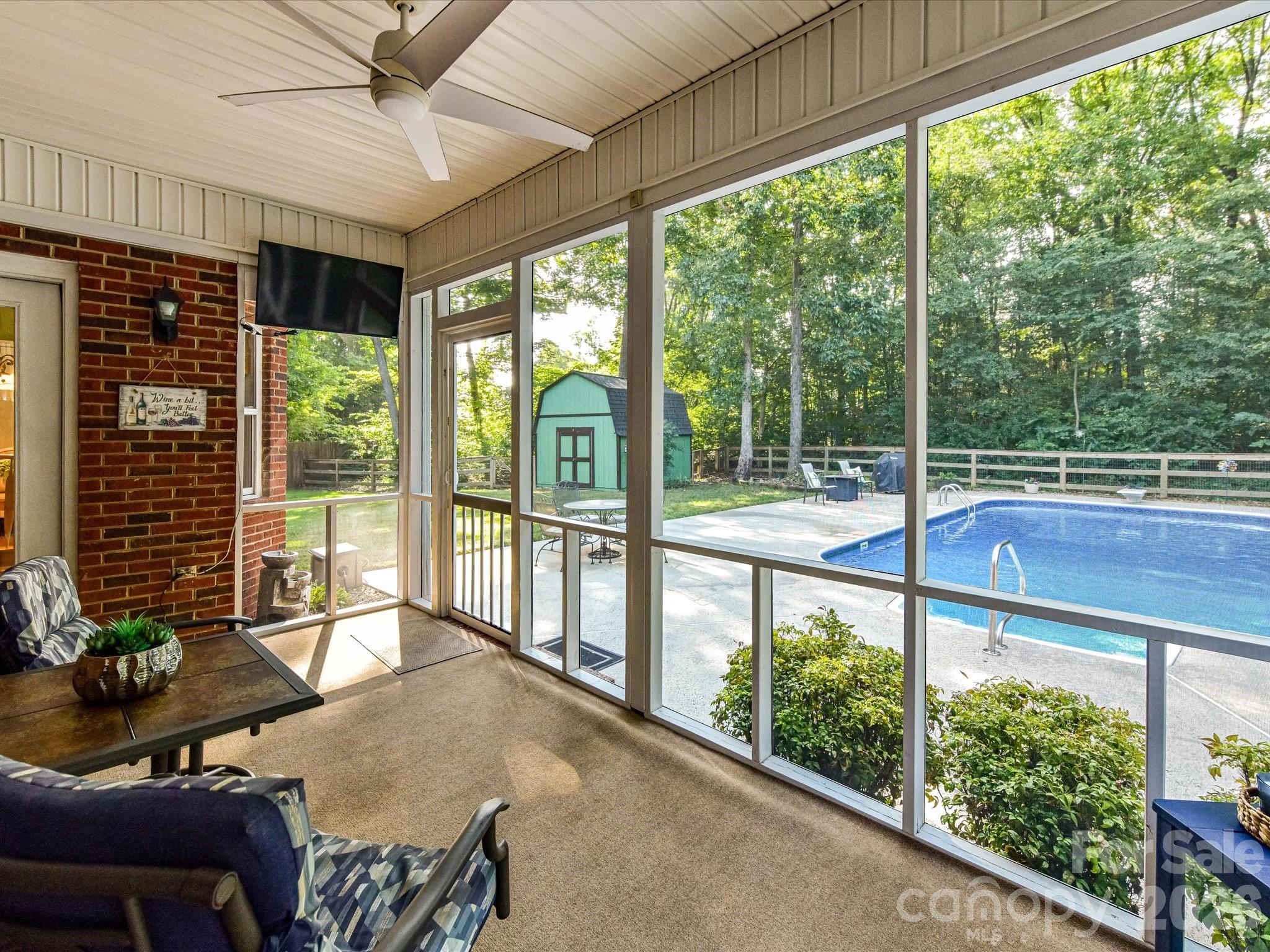 8227 Laurel Oak Court Property Photo 32