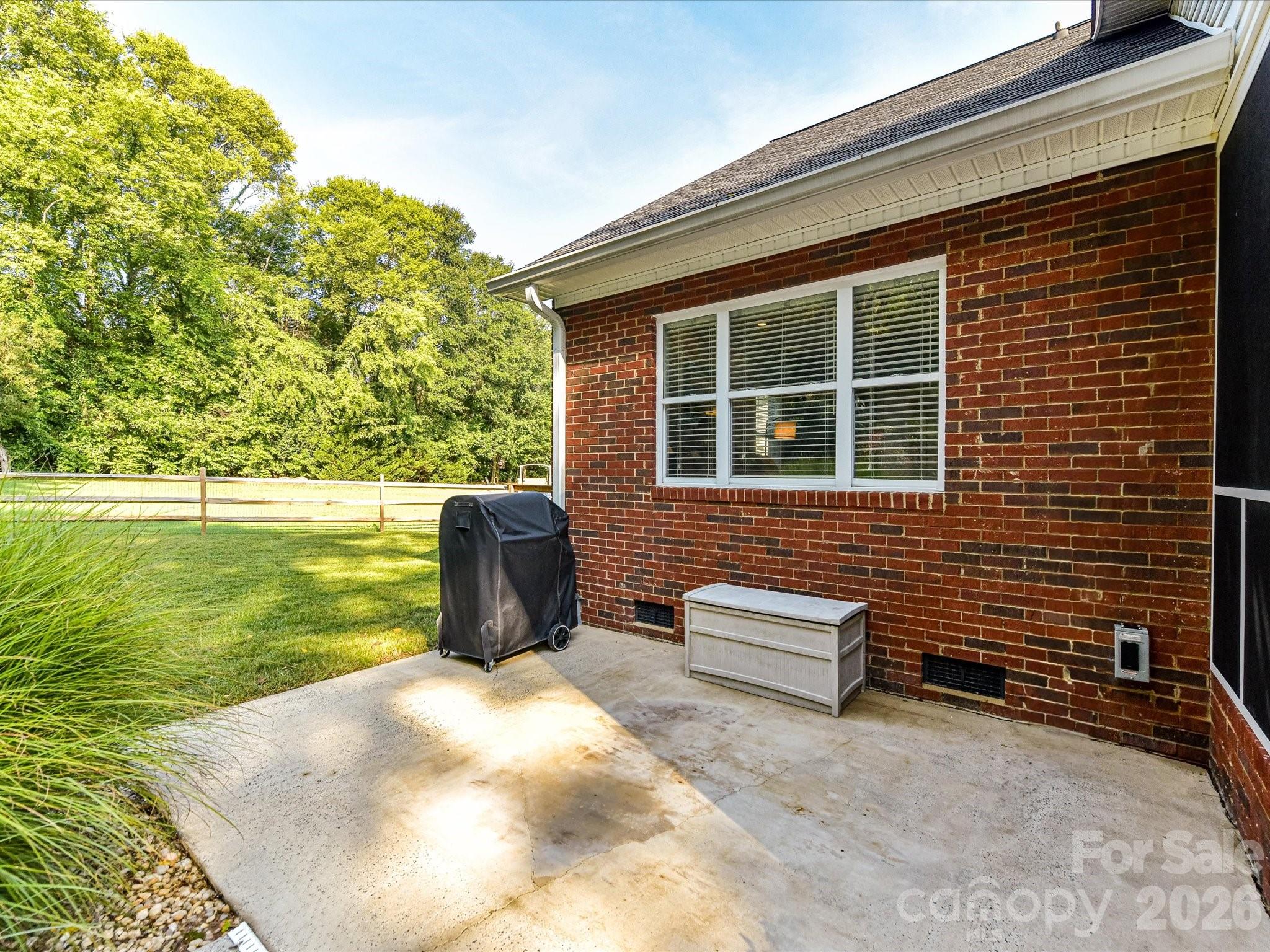 8227 Laurel Oak Court Property Photo 33