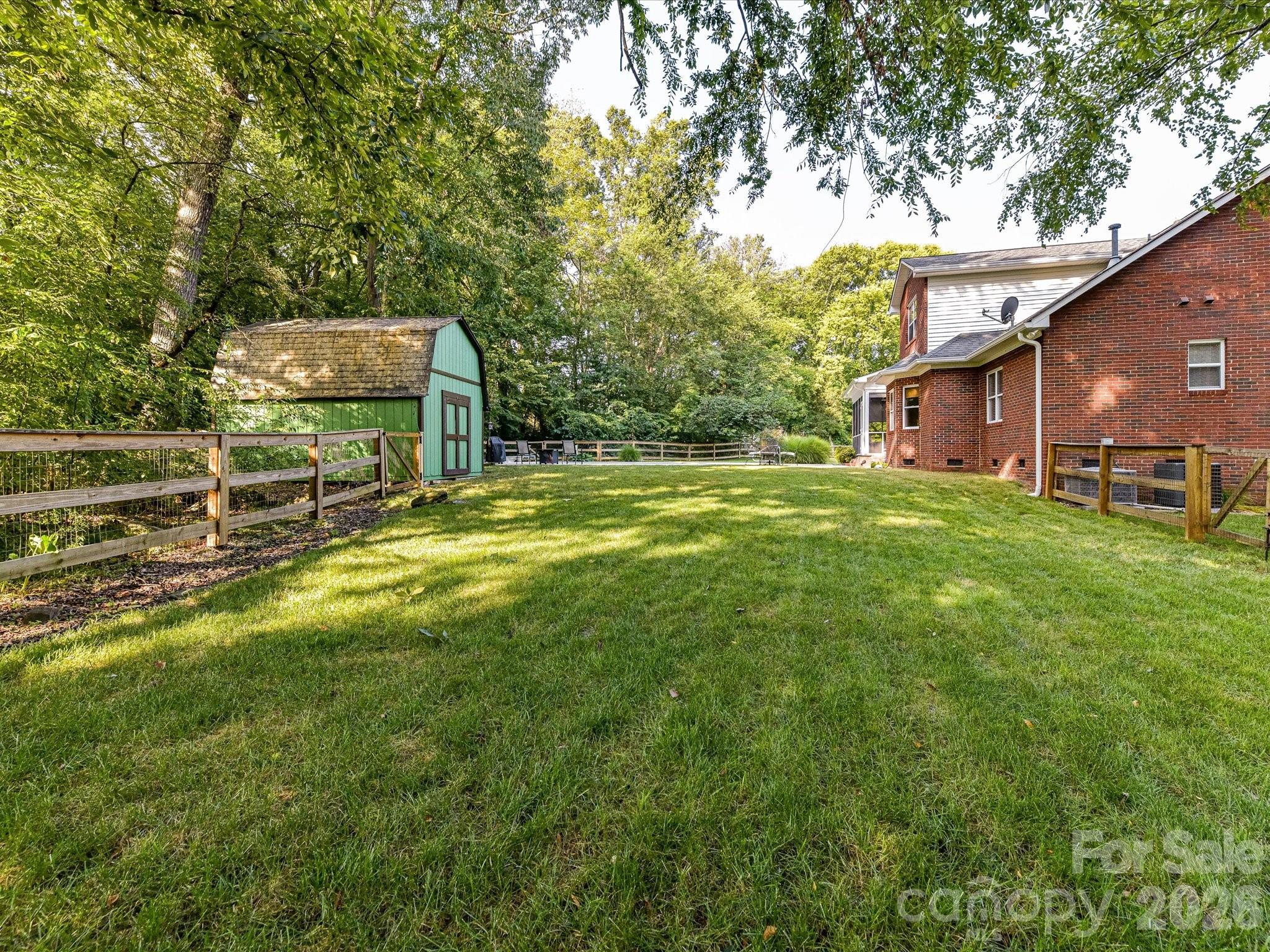 8227 Laurel Oak Court Property Photo 35