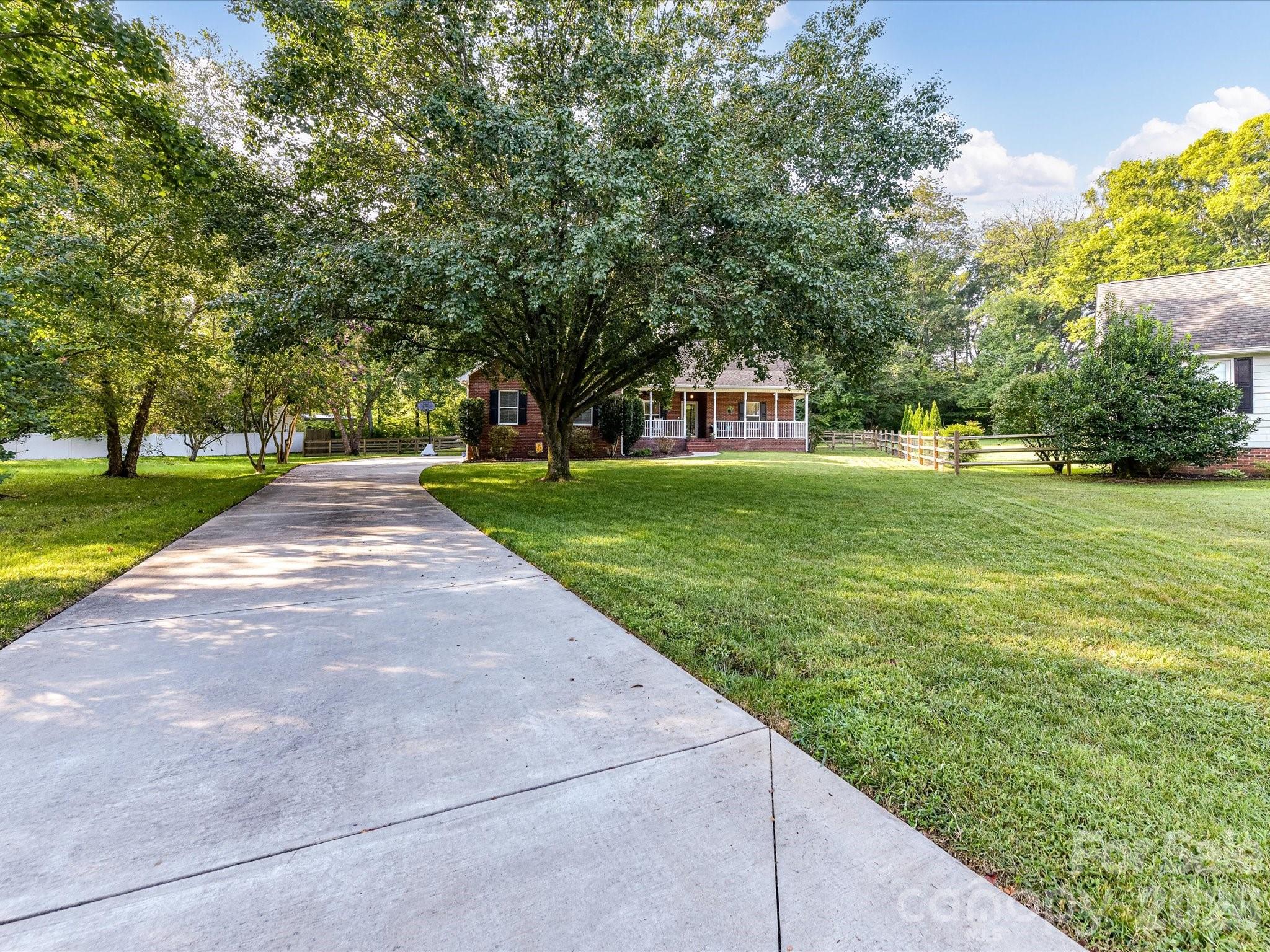 8227 Laurel Oak Court Property Photo 41