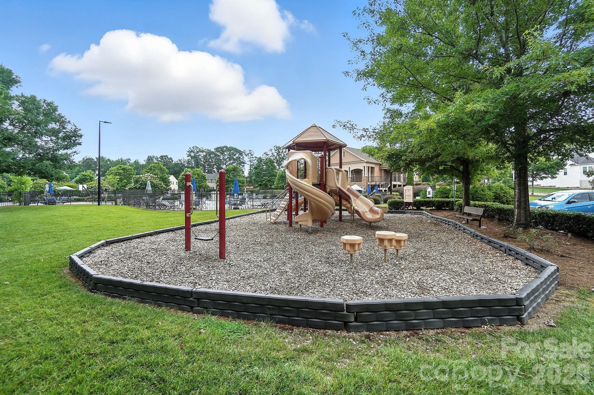 1386 Yellow Springs Drive Property Photo 33