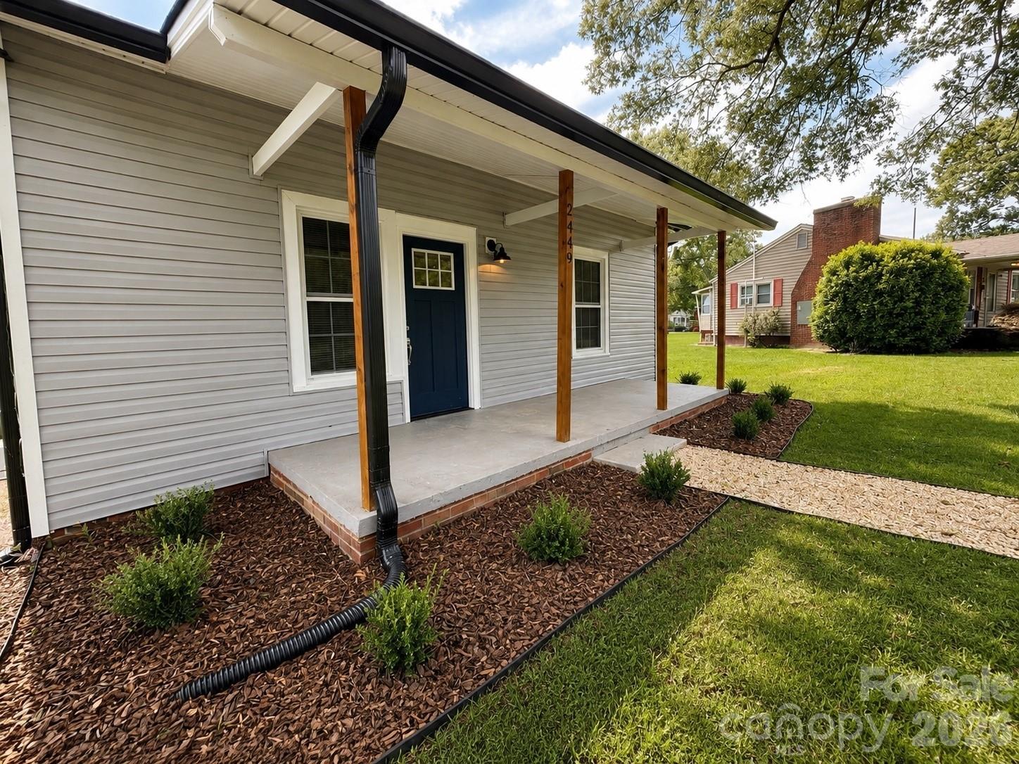 2449 Myrtle Avenue Property Photo 2