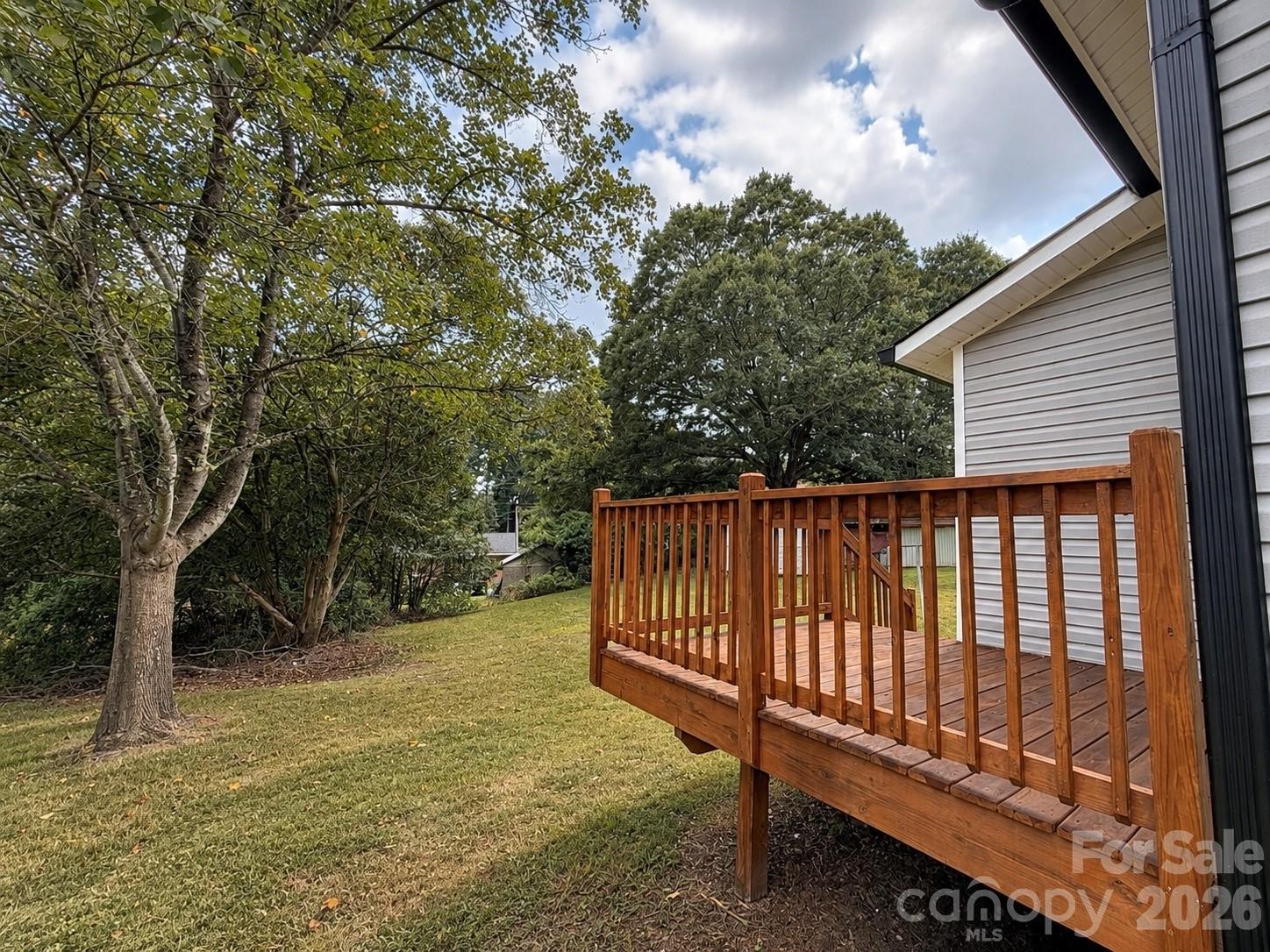 2449 Myrtle Avenue Property Photo 5