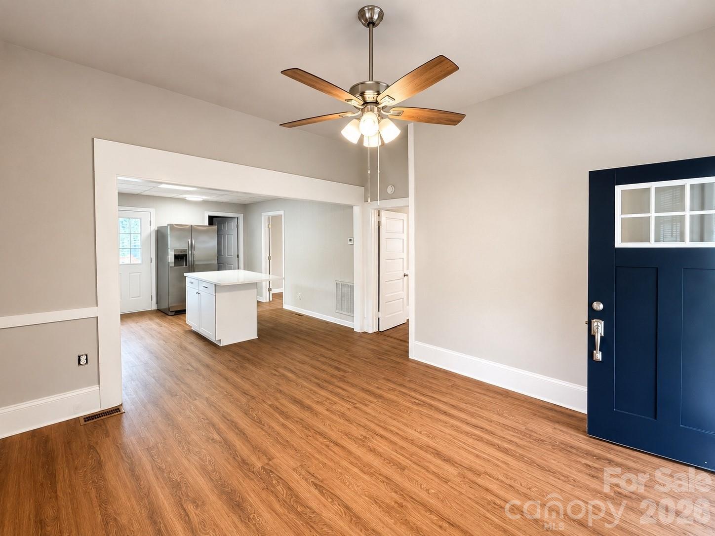 2449 Myrtle Avenue Property Photo 6