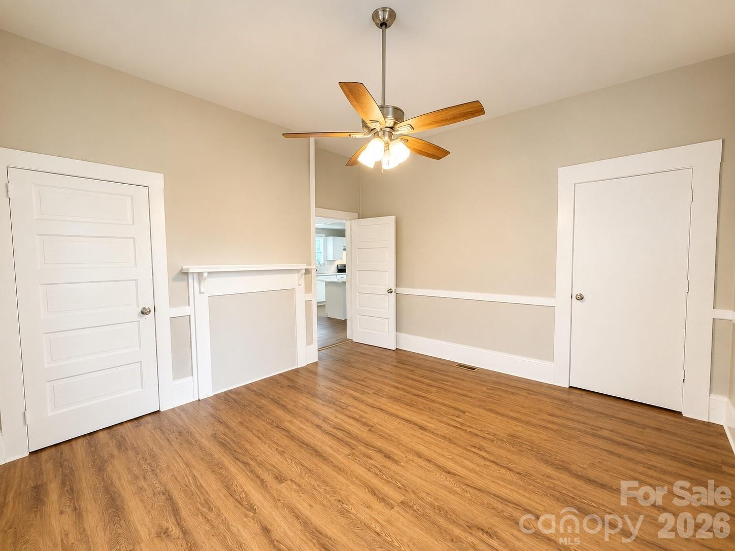 2449 Myrtle Avenue Property Photo 12