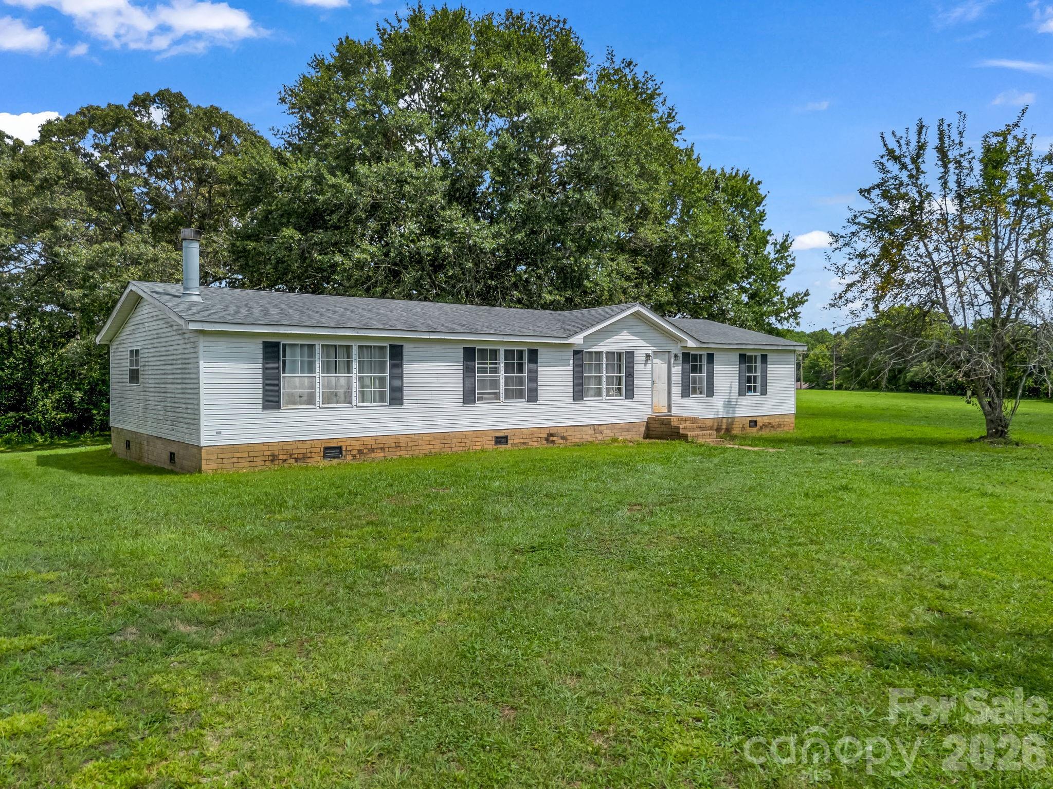 3204 Frank Grigg Drive Property Photo 2