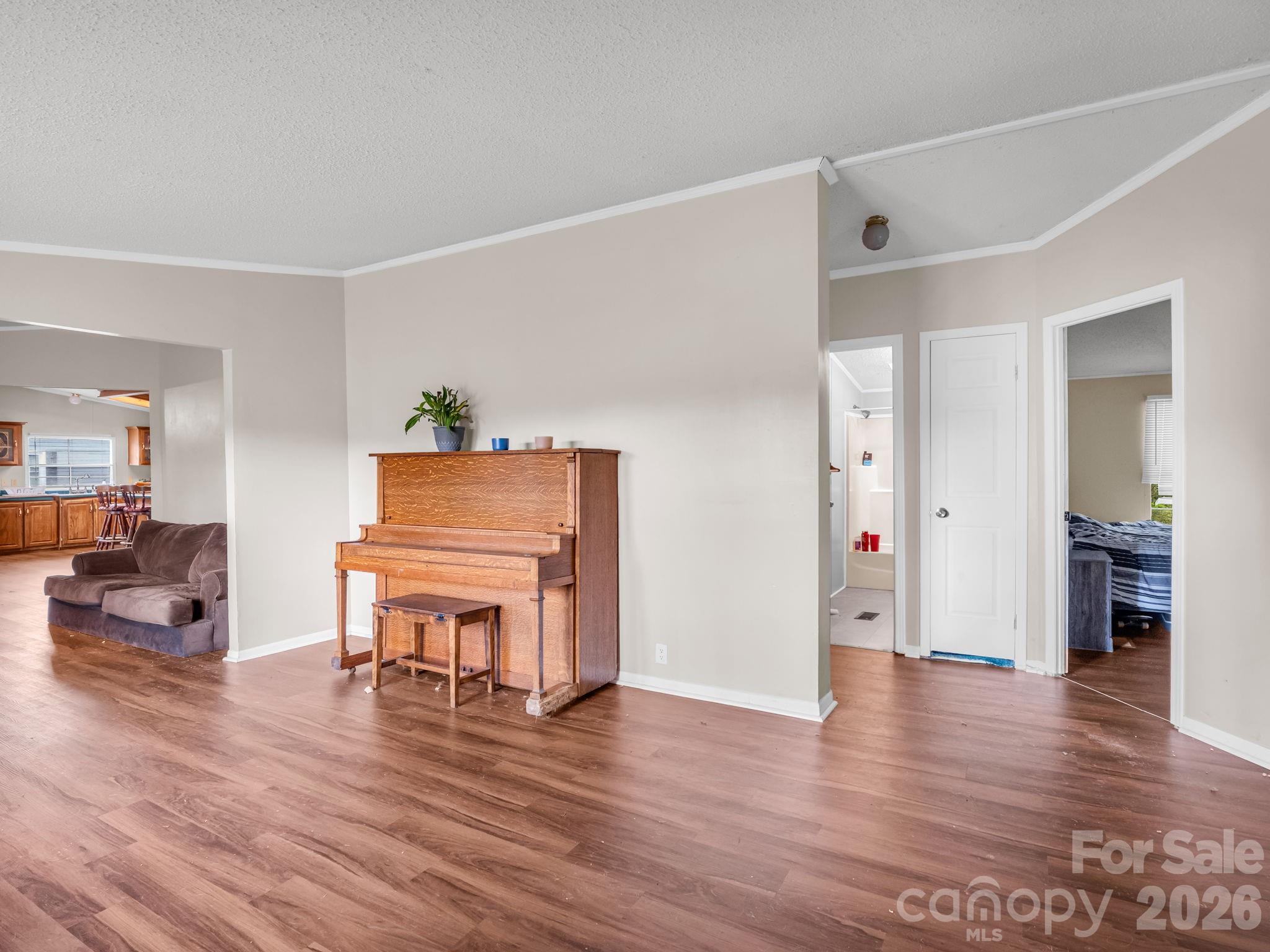 3204 Frank Grigg Drive Property Photo 5