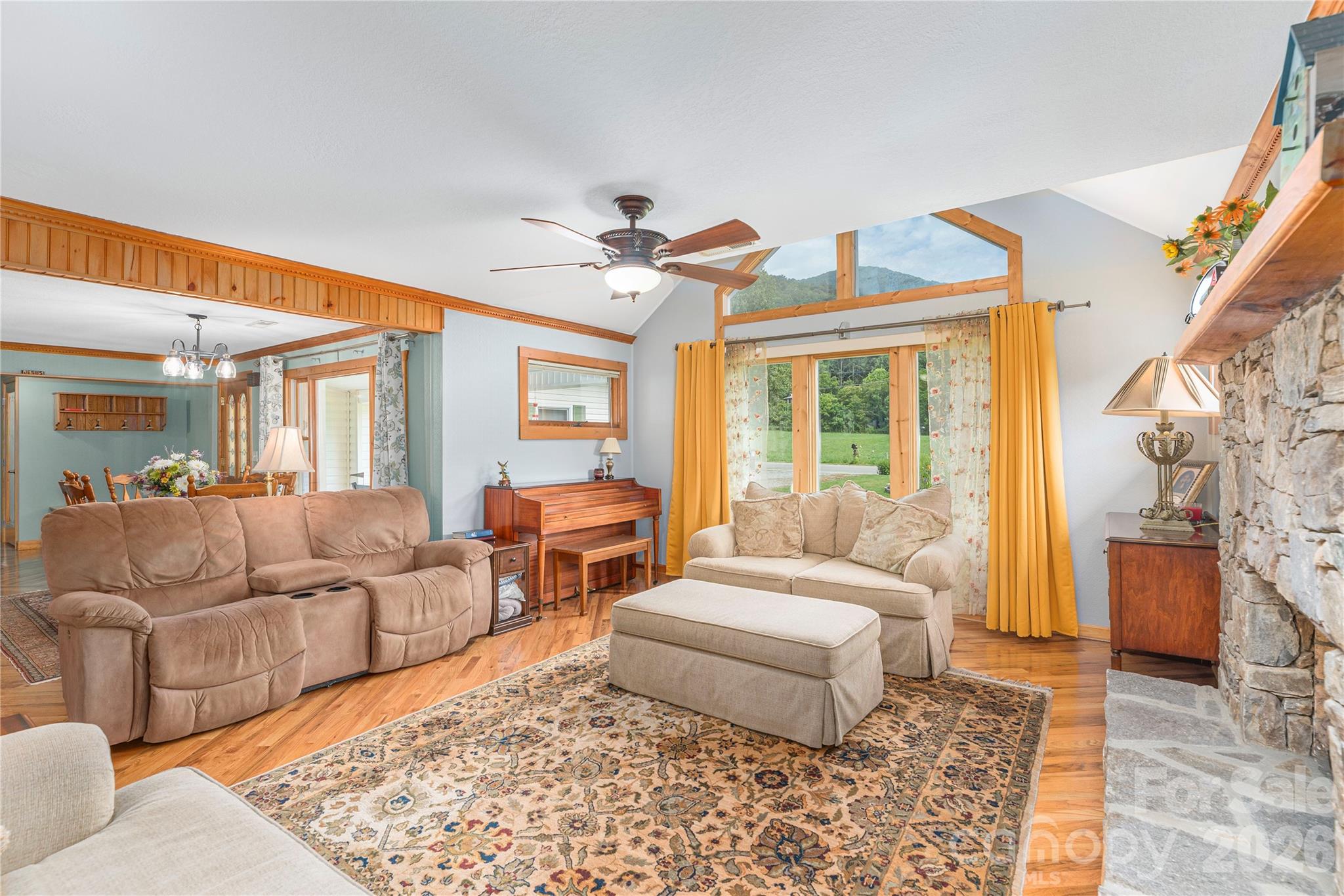 1075 Moody Farm Road Property Photo 7