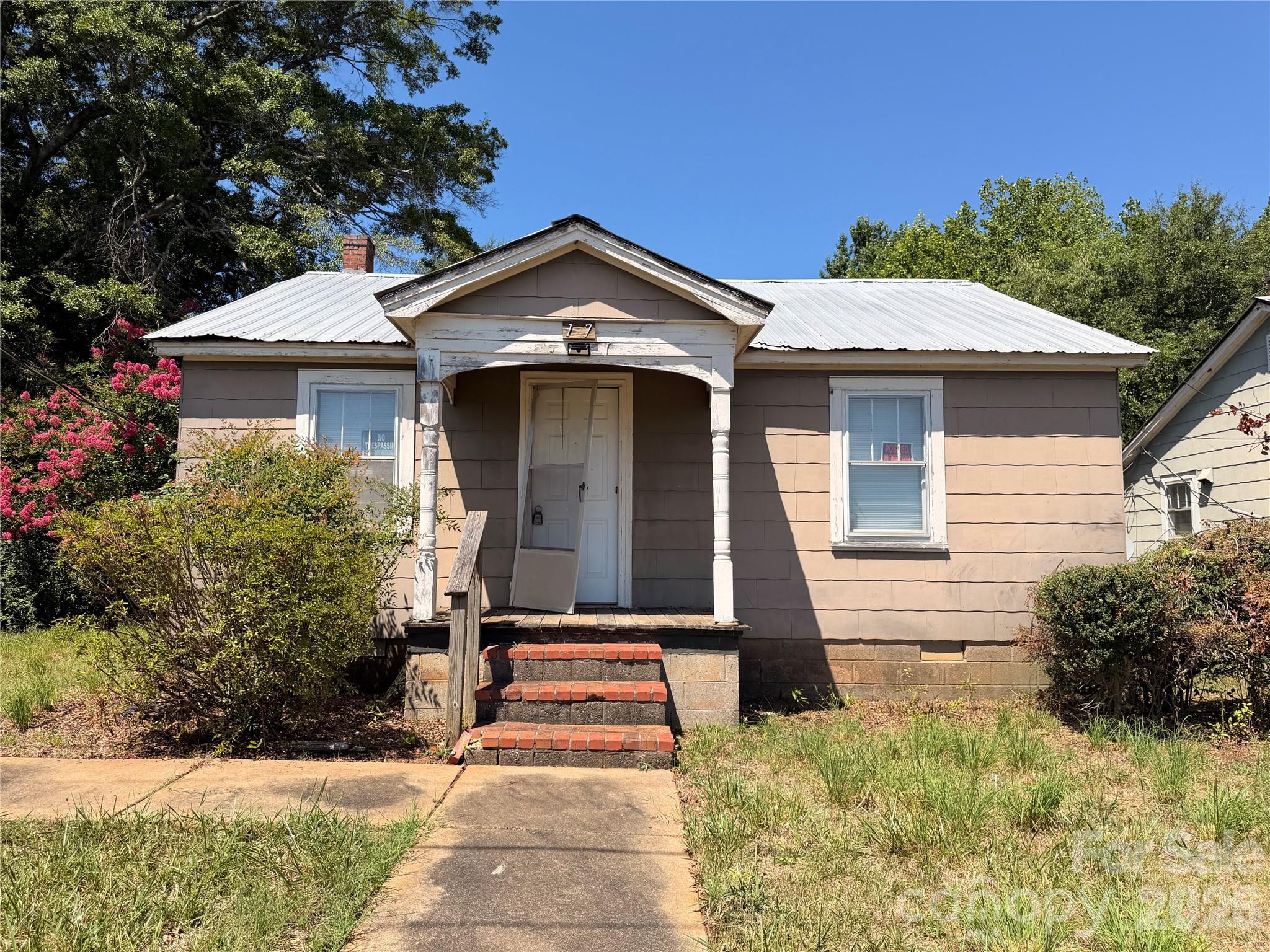 127 & 131 Blanton Street Property Photo 2