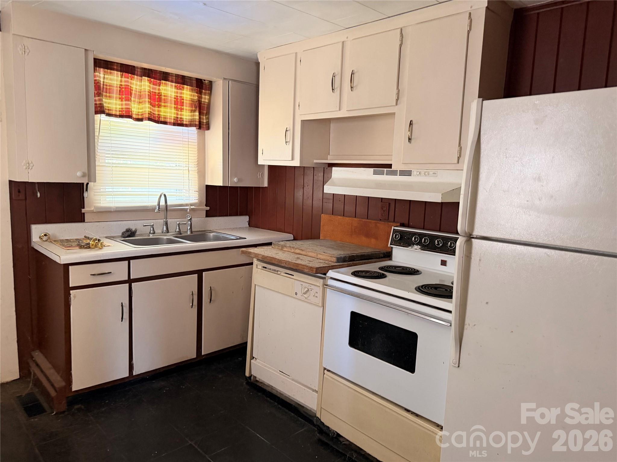 127 & 131 Blanton Street Property Photo 10