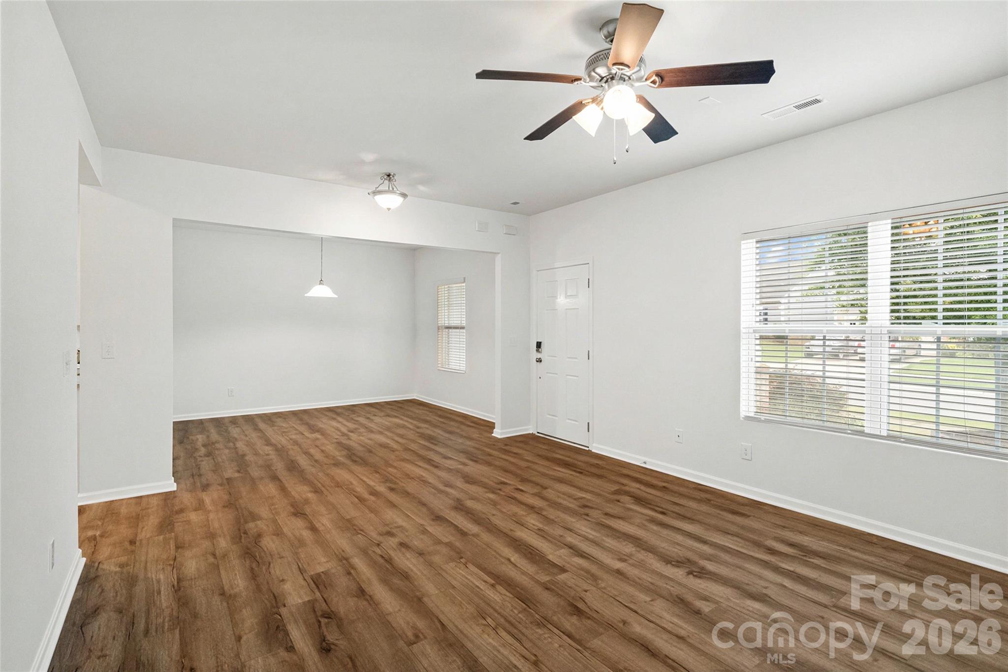 175 Glastonbury Drive Property Photo 5