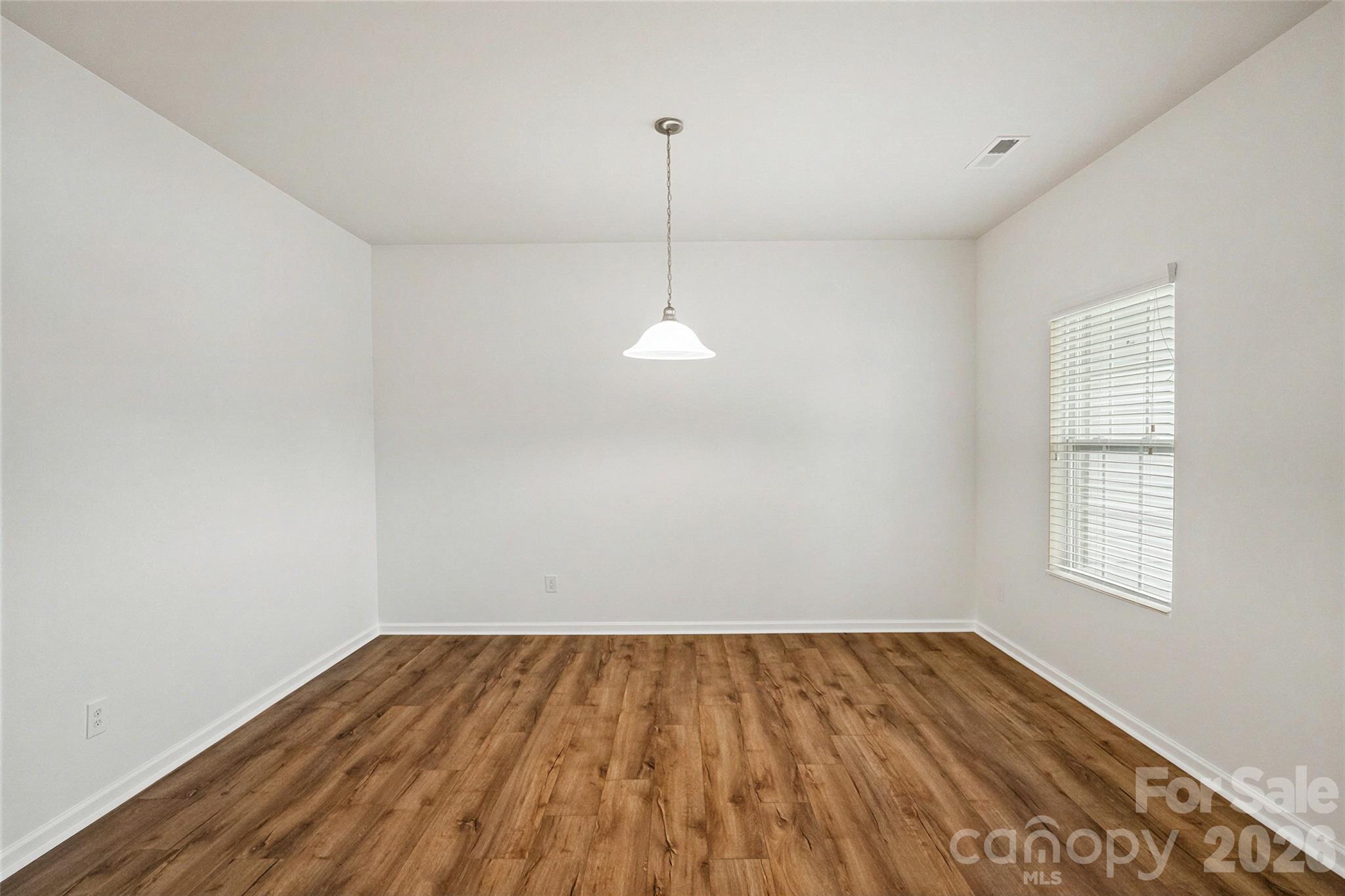 175 Glastonbury Drive Property Photo 7
