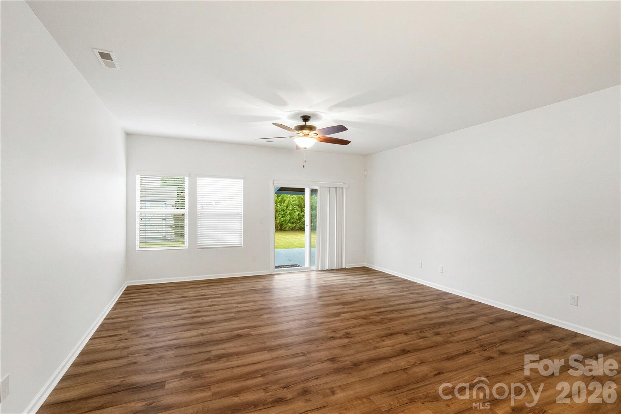 175 Glastonbury Drive Property Photo 16