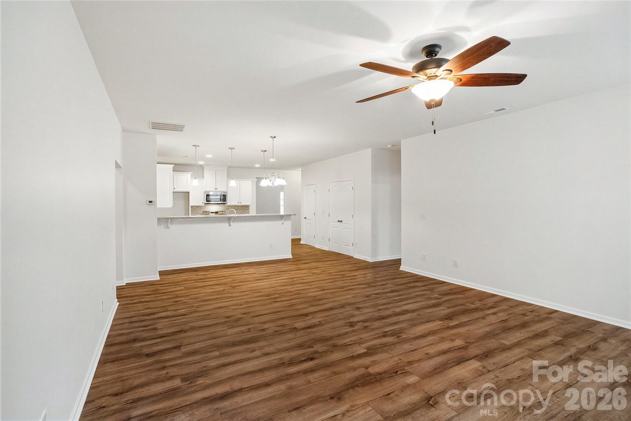 175 Glastonbury Drive Property Photo 18