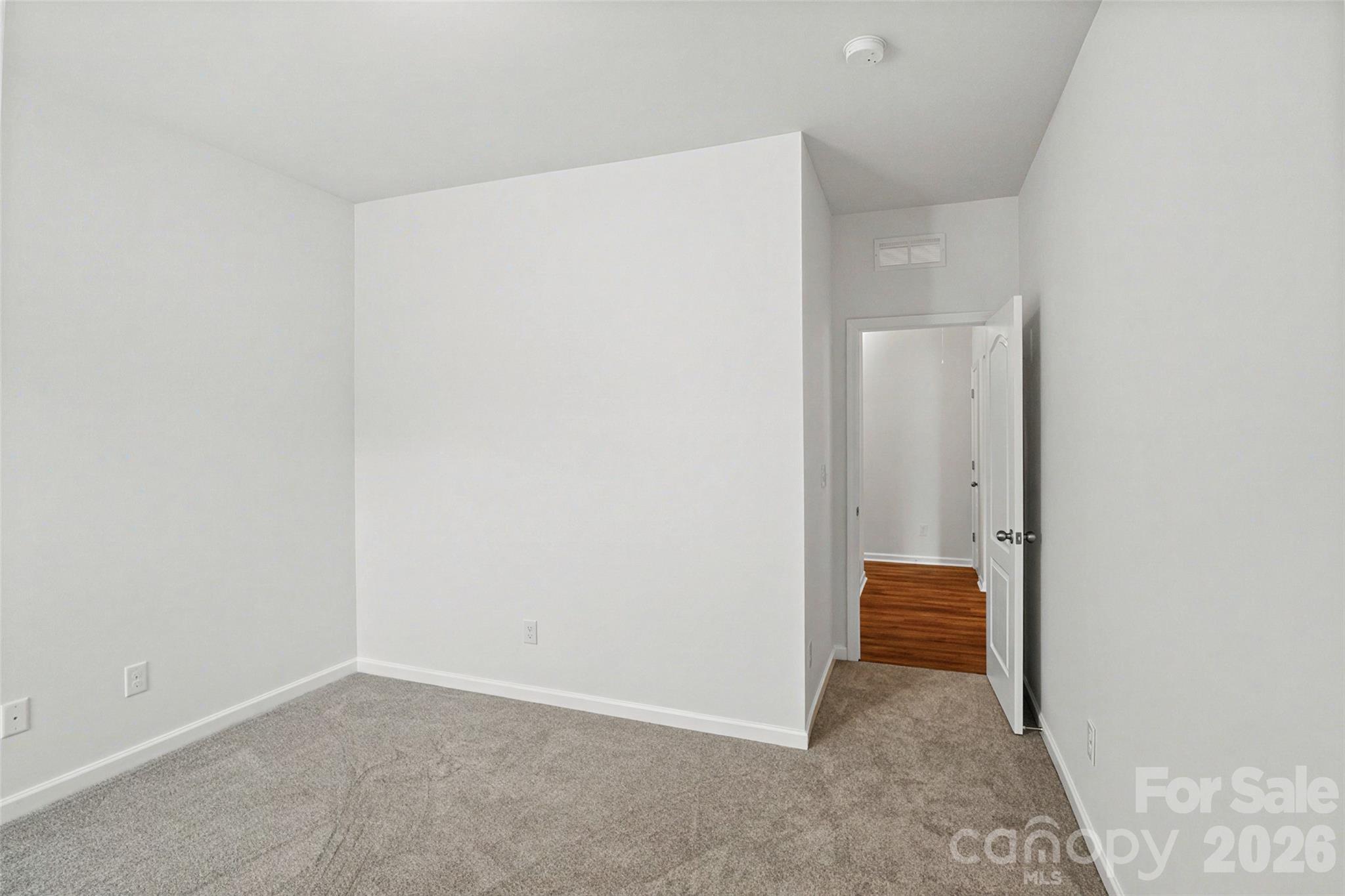 175 Glastonbury Drive Property Photo 27