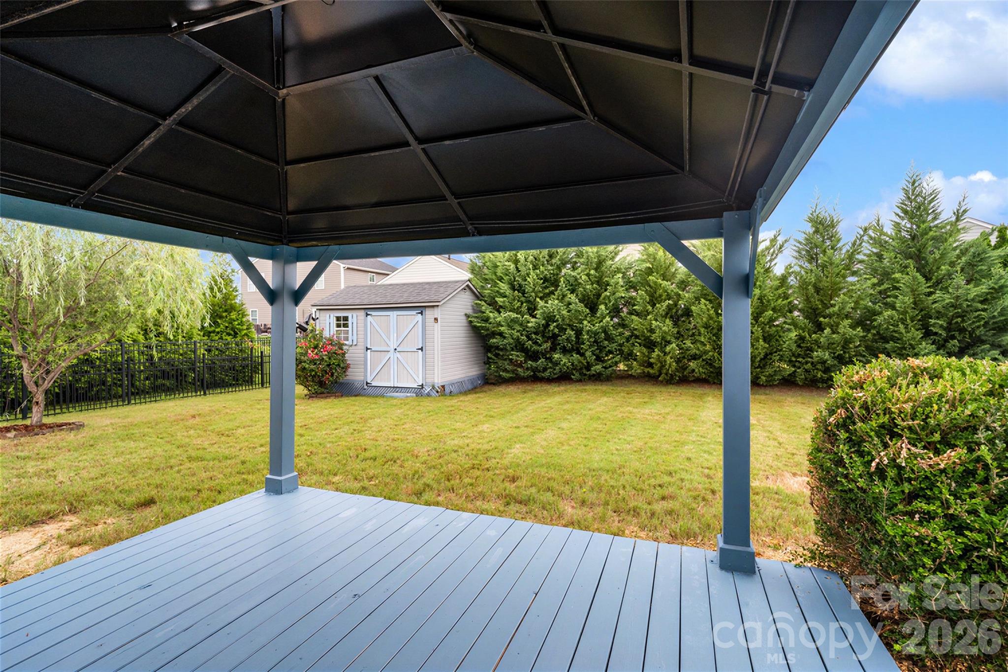 175 Glastonbury Drive Property Photo 37