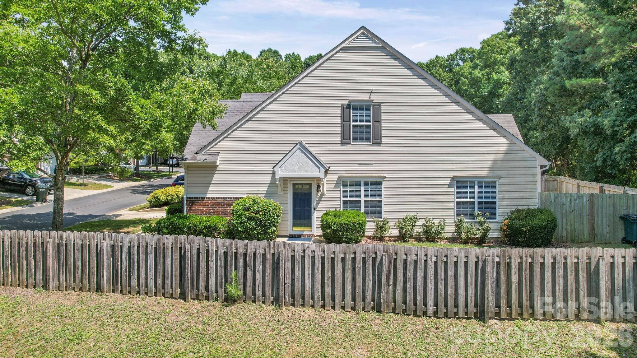 9720 Mattforest Circle Property Photo 8